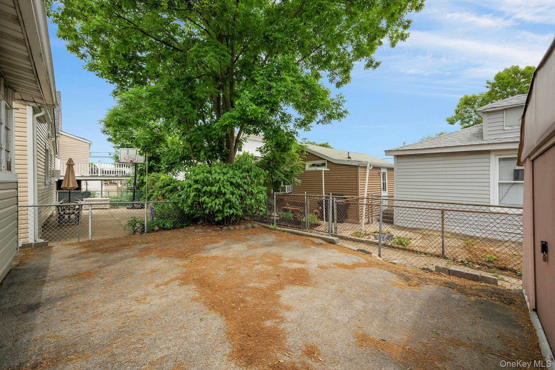31 Edgewater Park A Property Photo 17