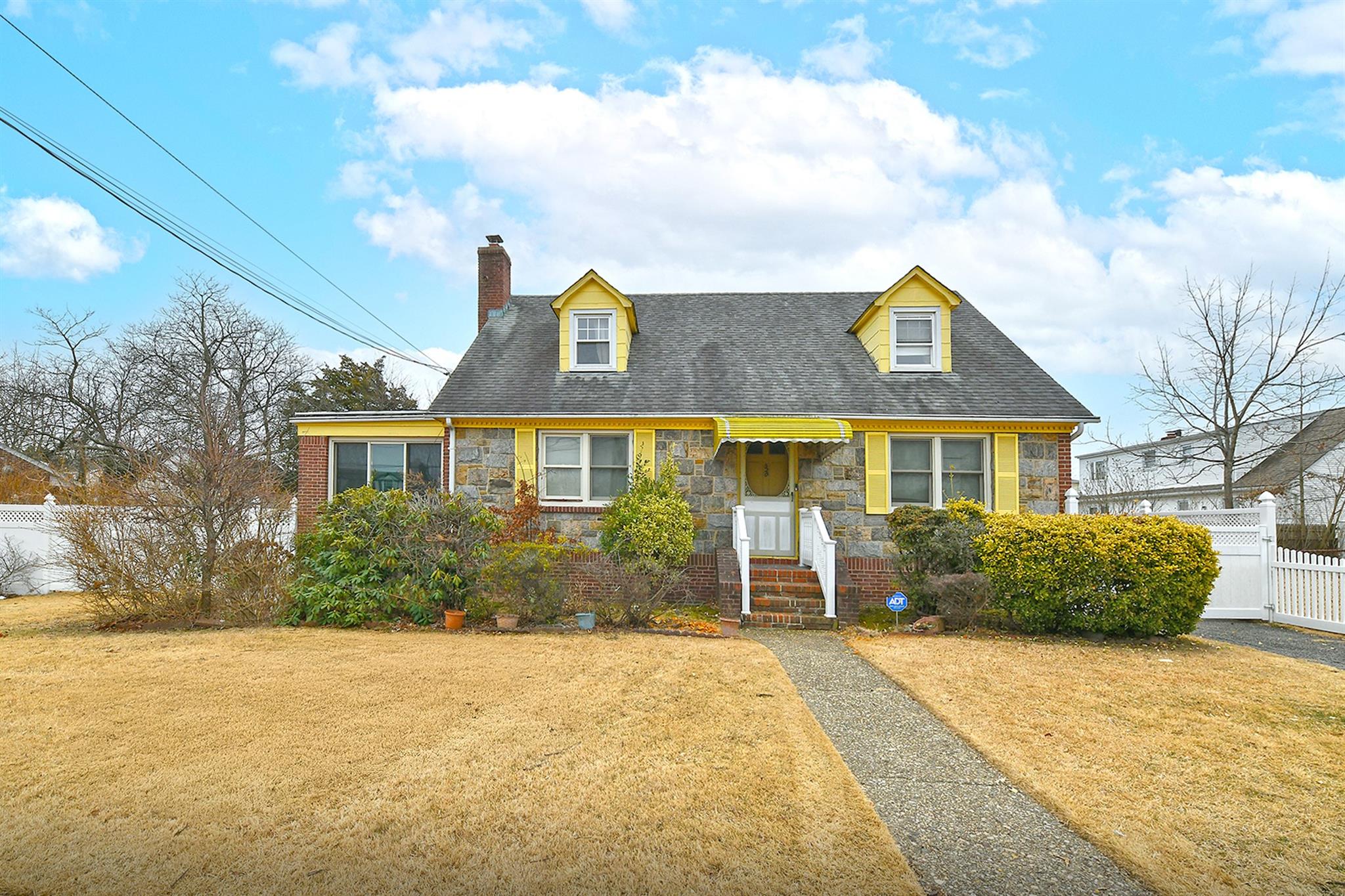 520 Waldorf Place Property Photo