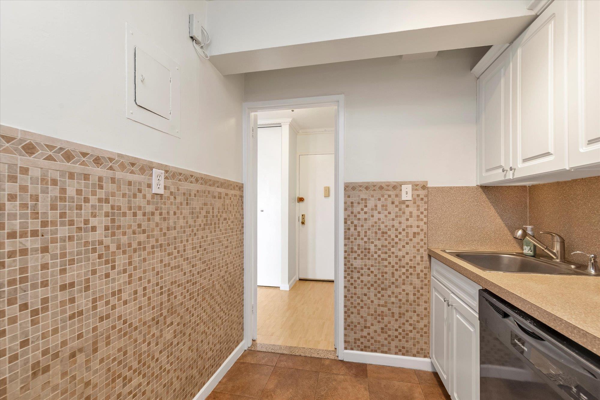 107-40 Queens Boulevard 14c Property Photo 11