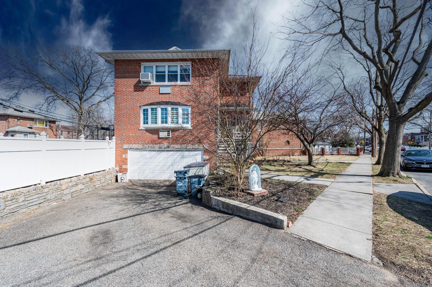3125 Spencer Drive Property Photo
