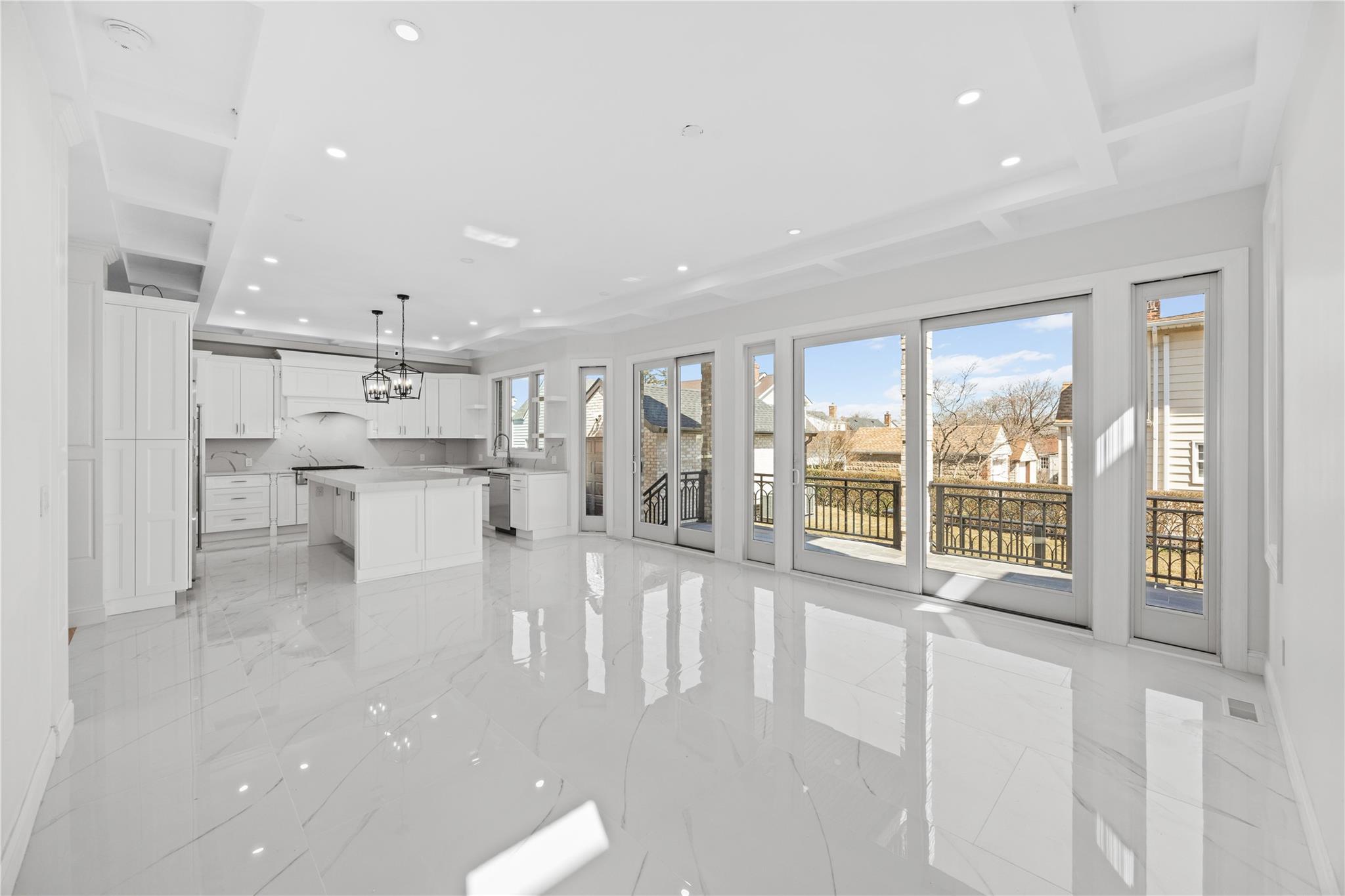 48 Moore Street Property Photo 2