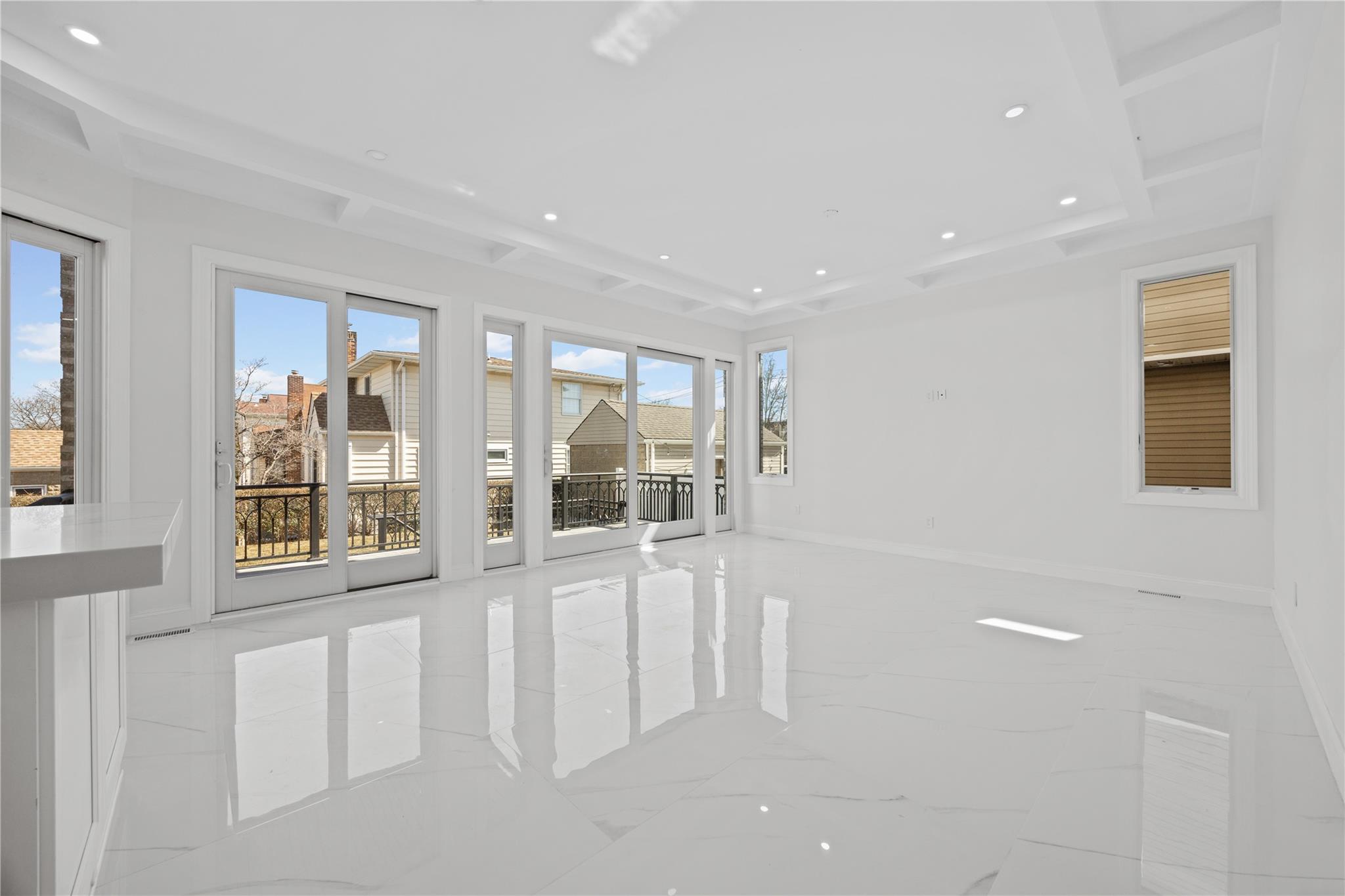 48 Moore Street Property Photo 11