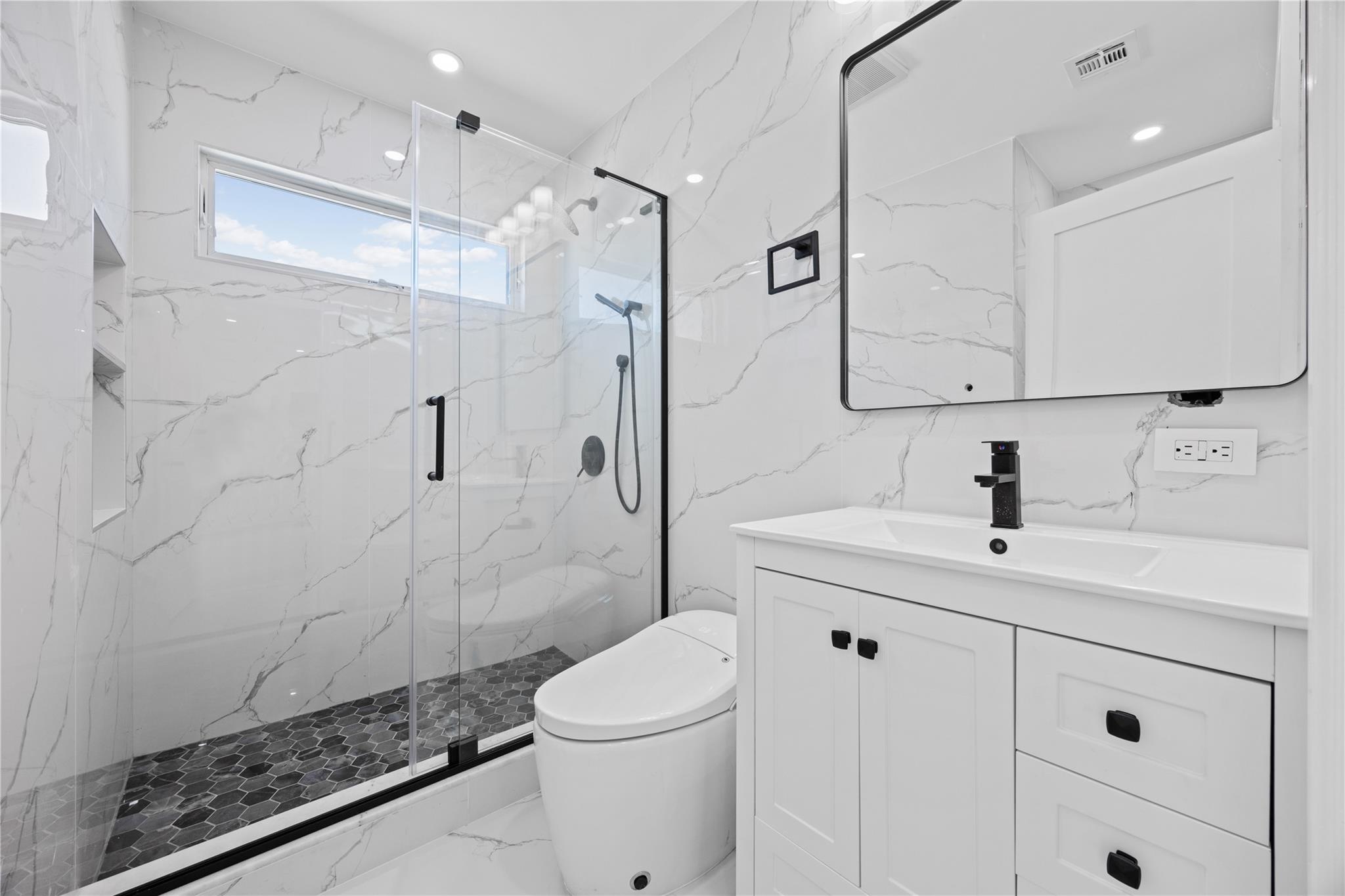 48 Moore Street Property Photo 20