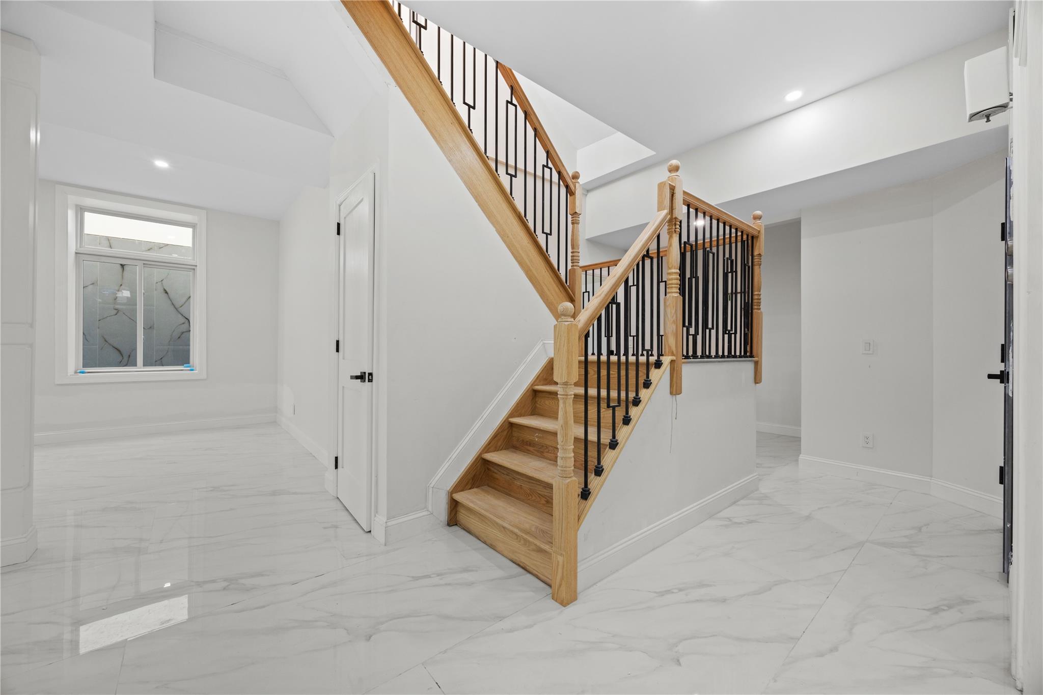 48 Moore Street Property Photo 31