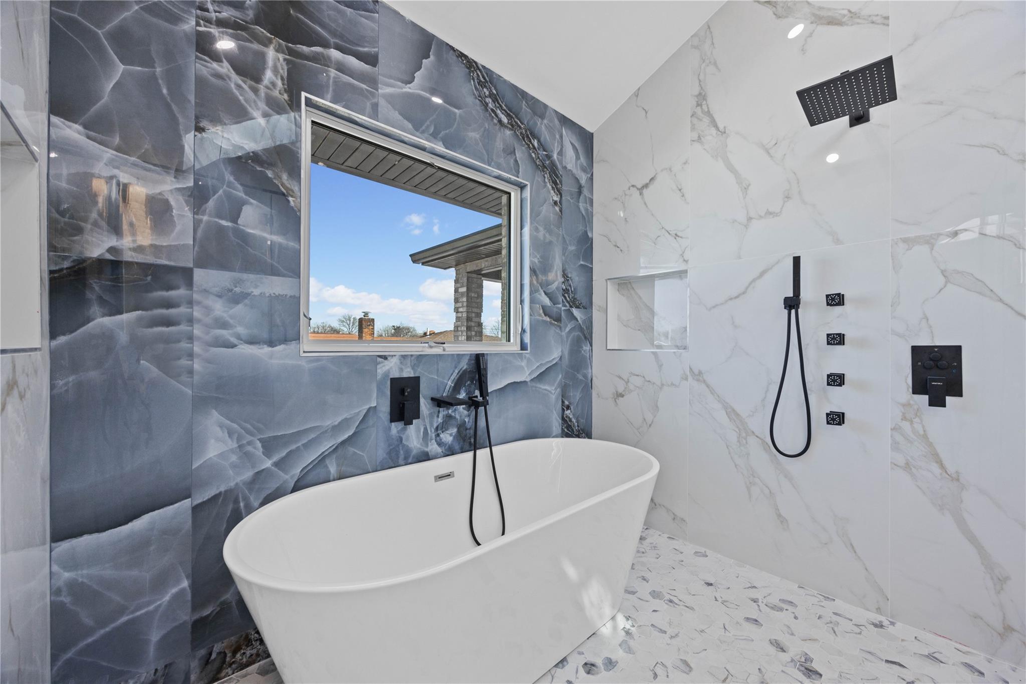 48 Moore Street Property Photo 40