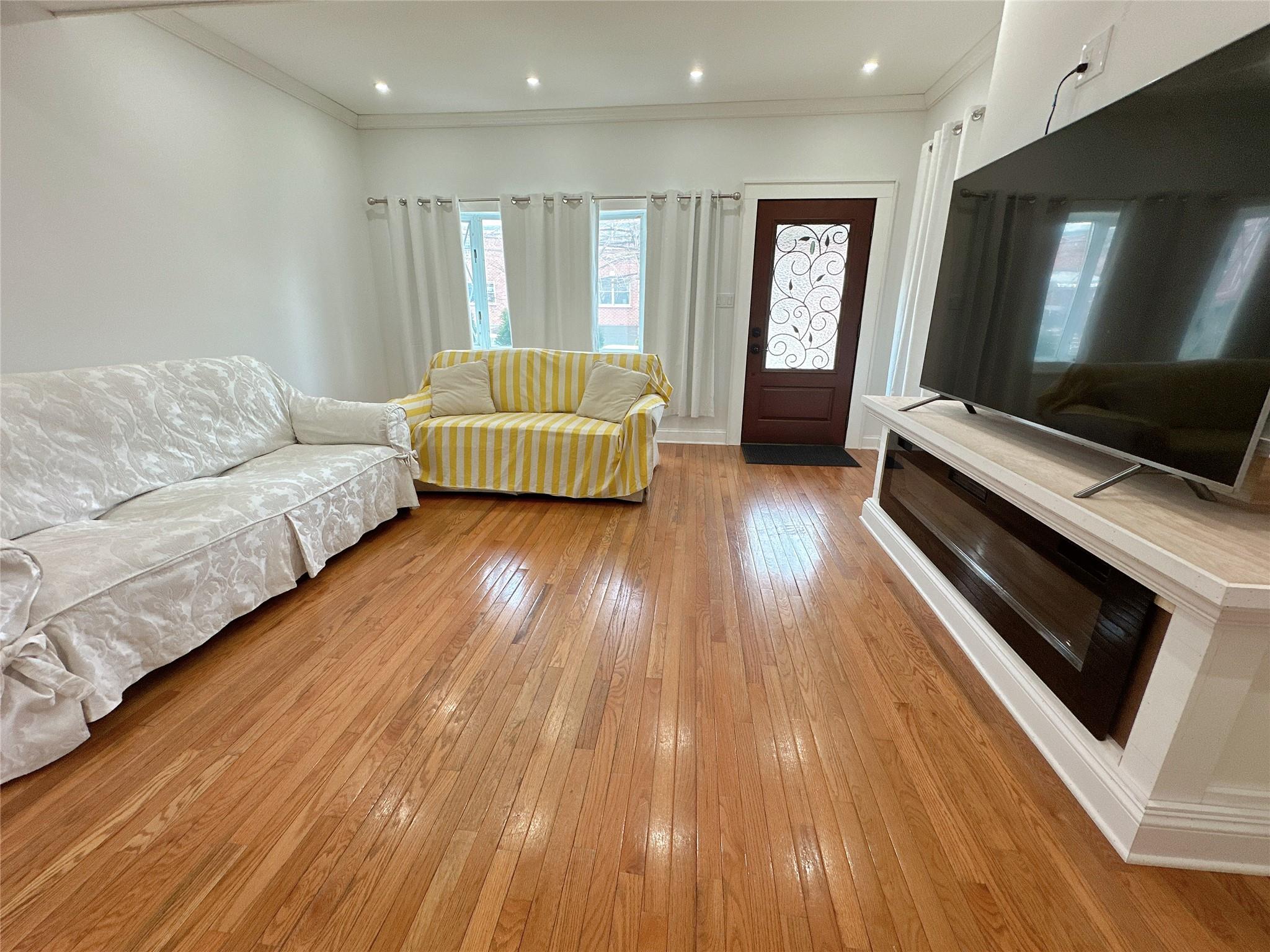 43-63 159 Street Property Photo 3
