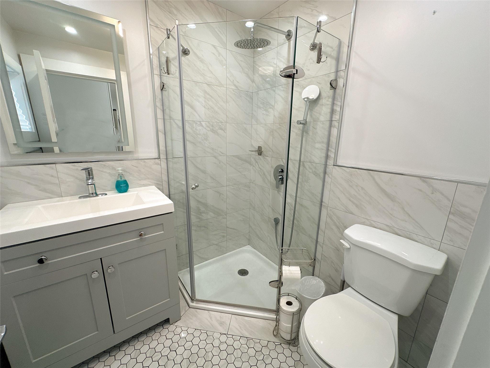43-63 159 Street Property Photo 9