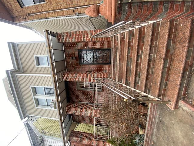 168 Warwick Street Property Photo 3