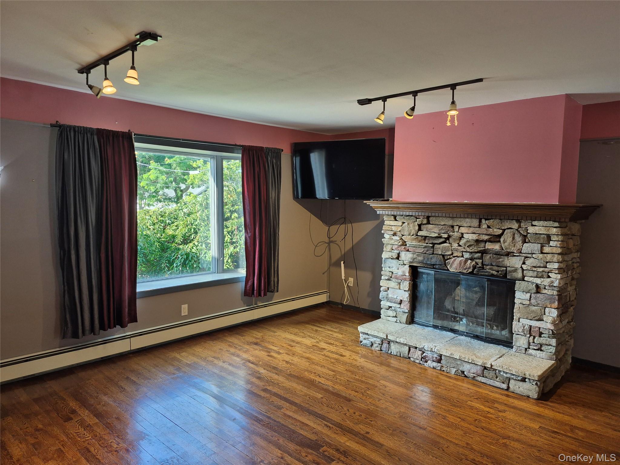 1111 Steele Boulevard Property Photo 4
