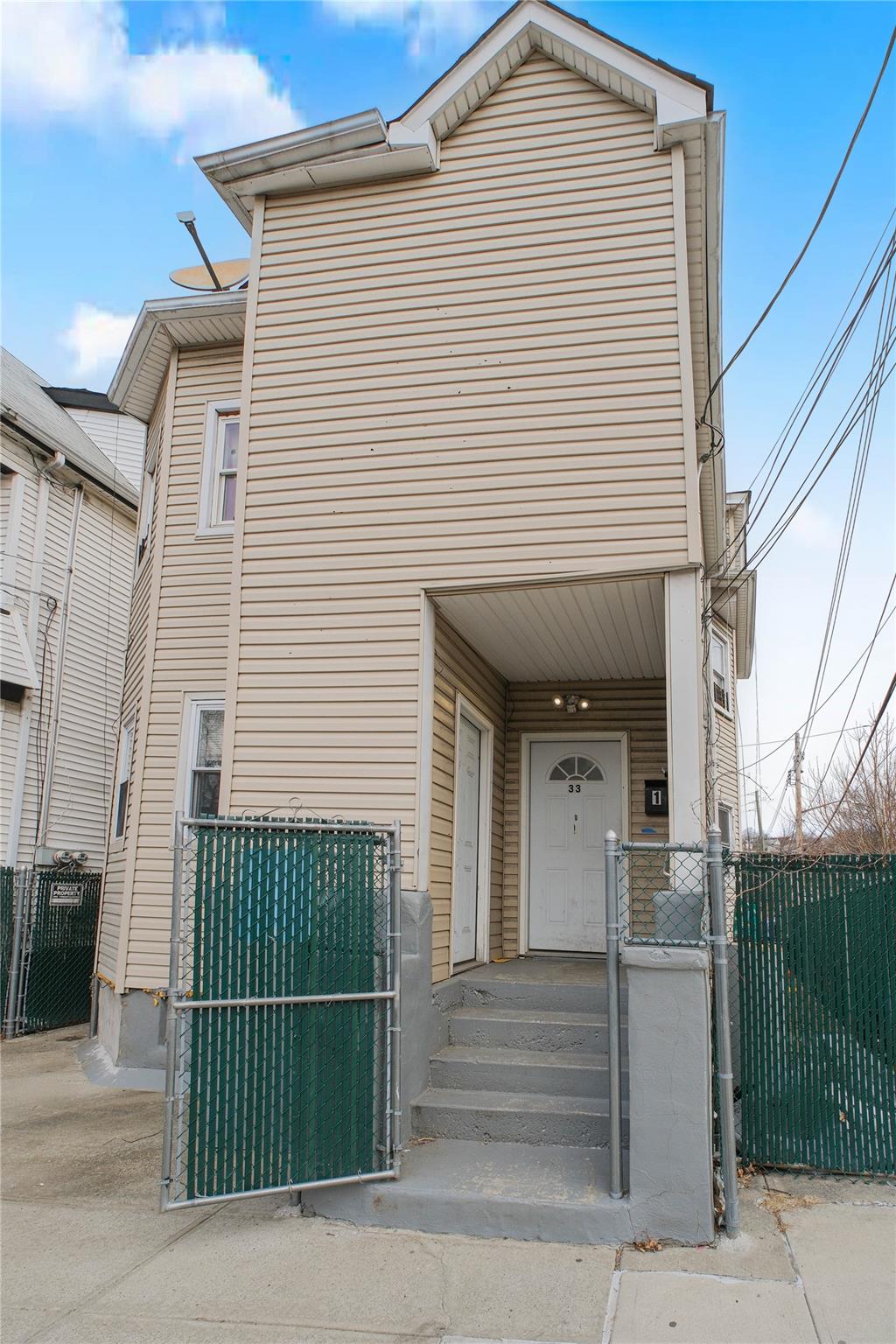33 Pine Street Property Photo