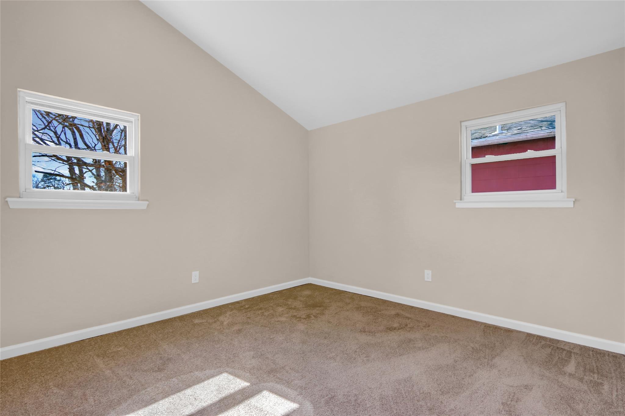 150 Moriches Avenue Property Photo 15