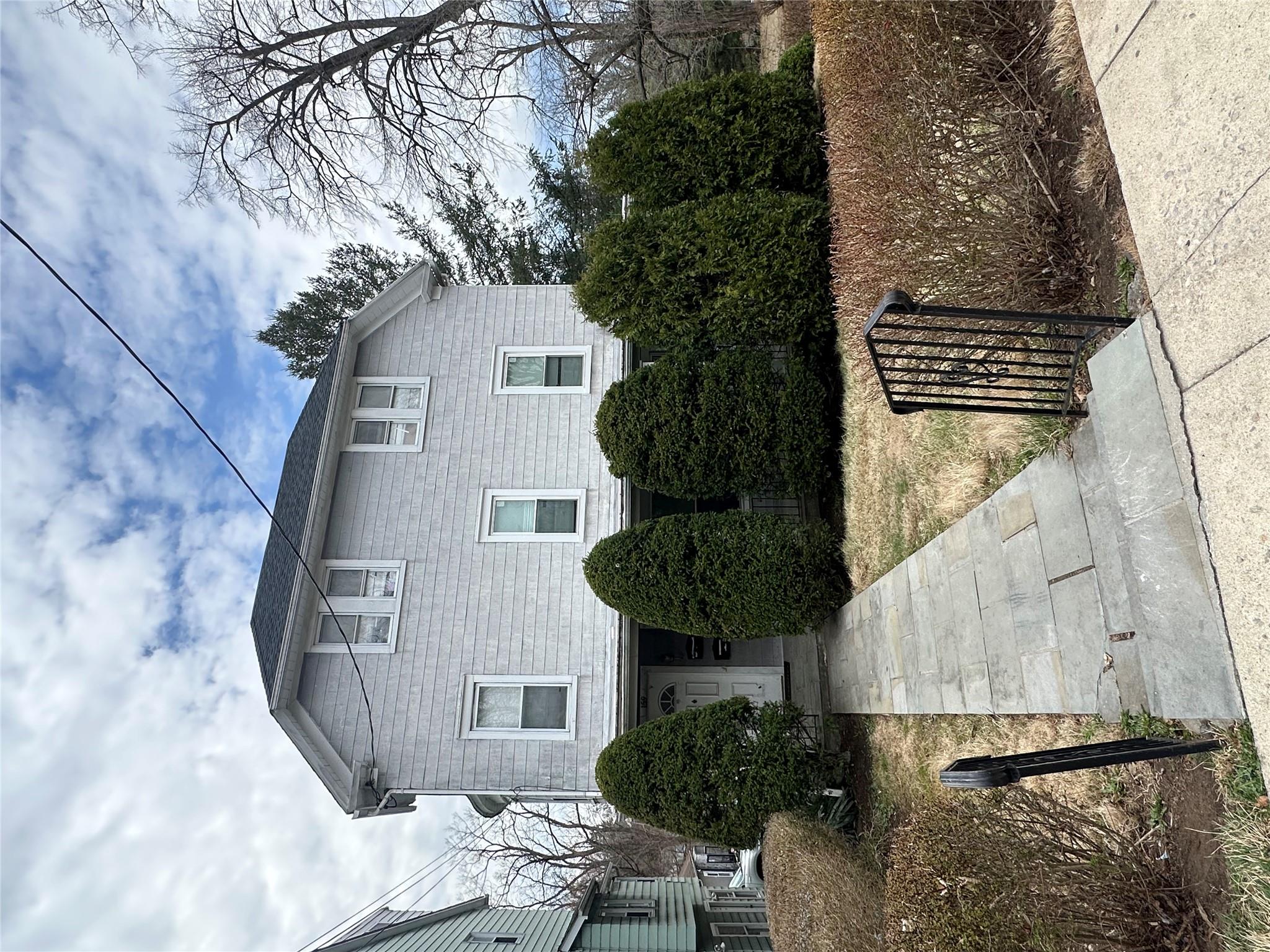 161 N Kensico Ave Property Photo
