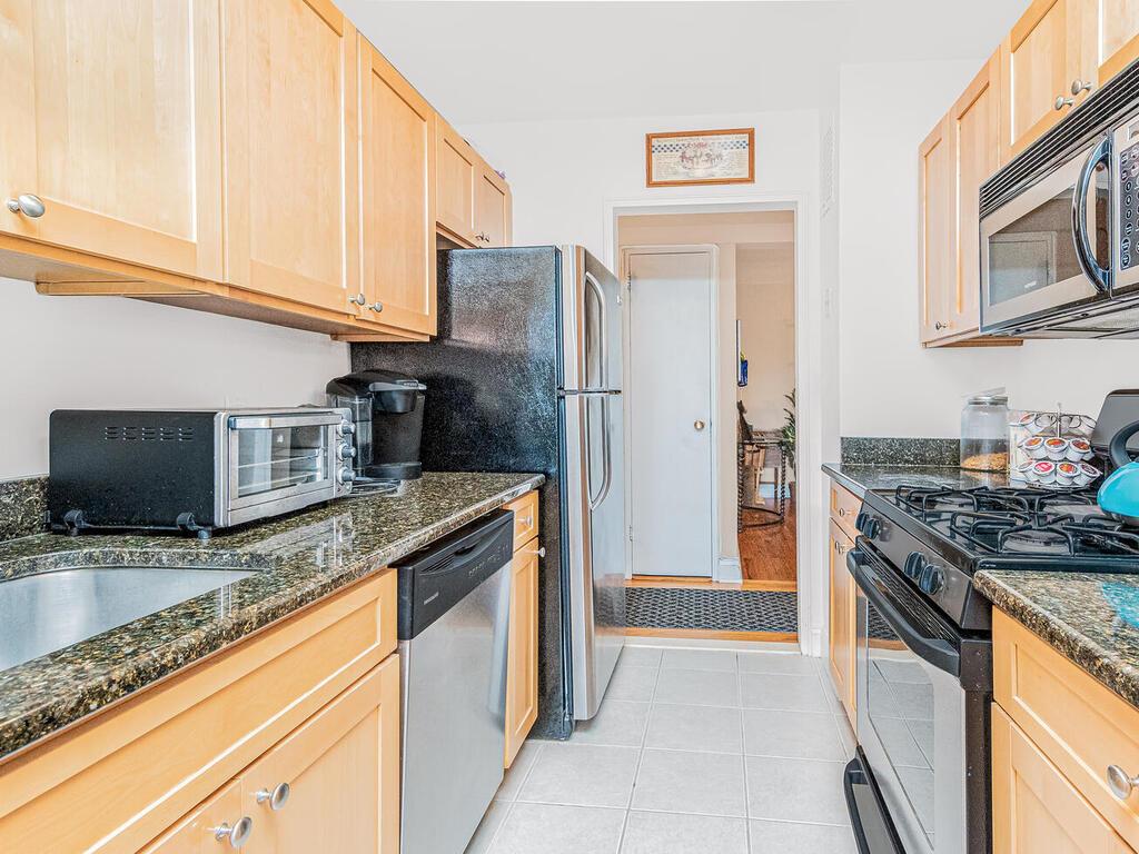120 De Haven Drive 629 Property Photo 3