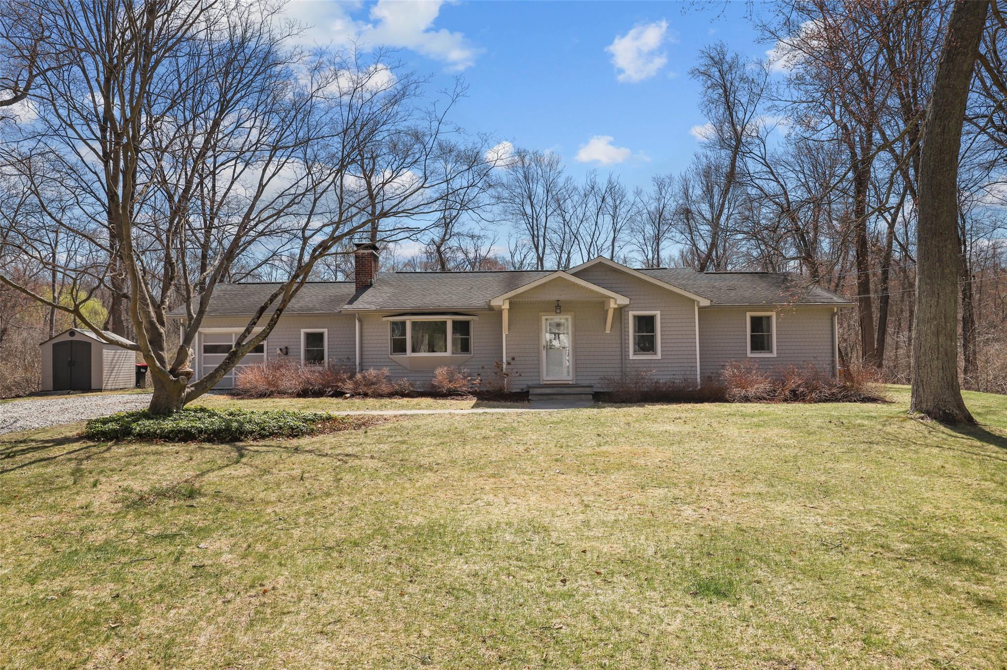 12 West Circle Property Photo