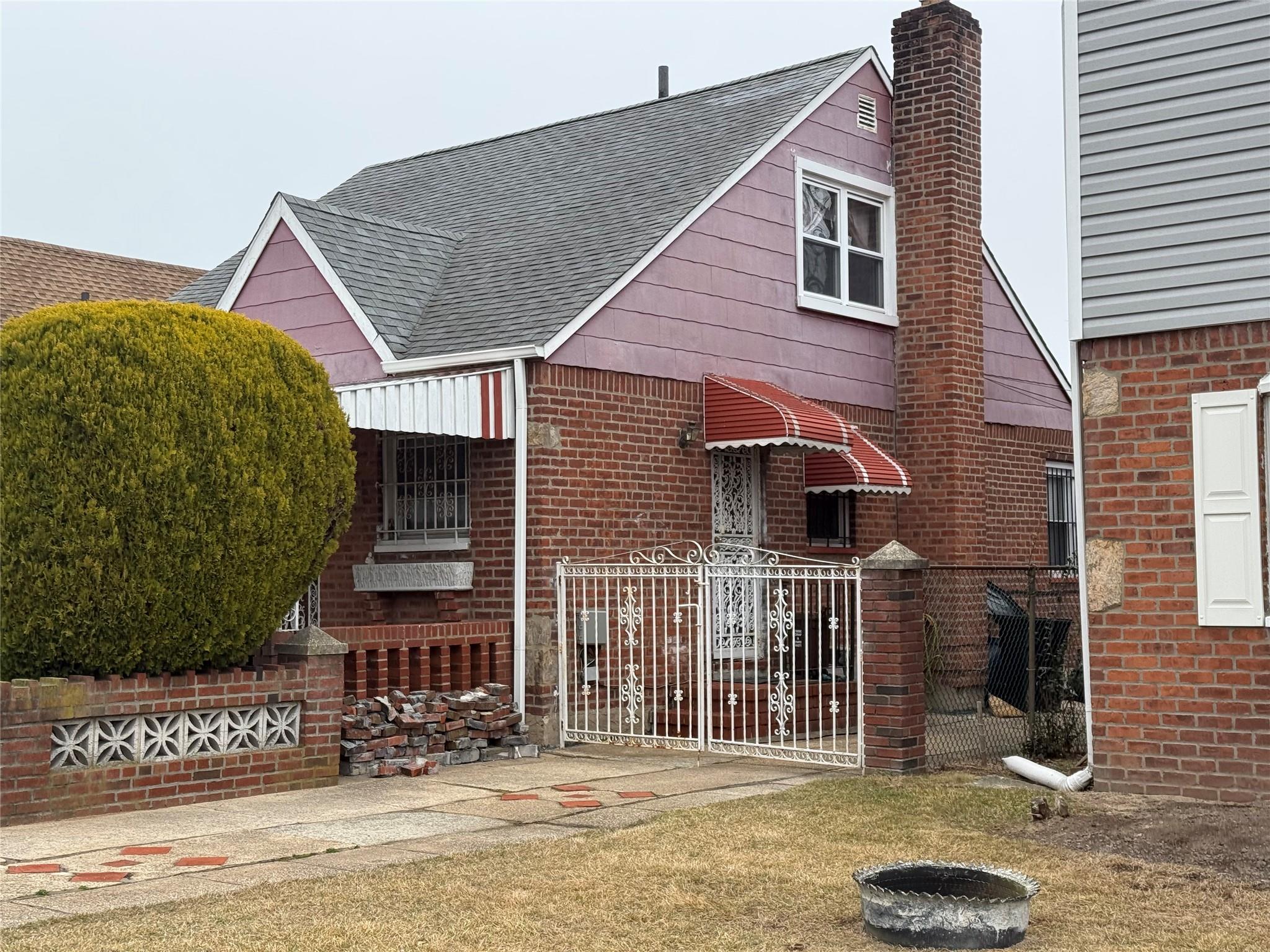 120-47 228 Street Property Photo 3