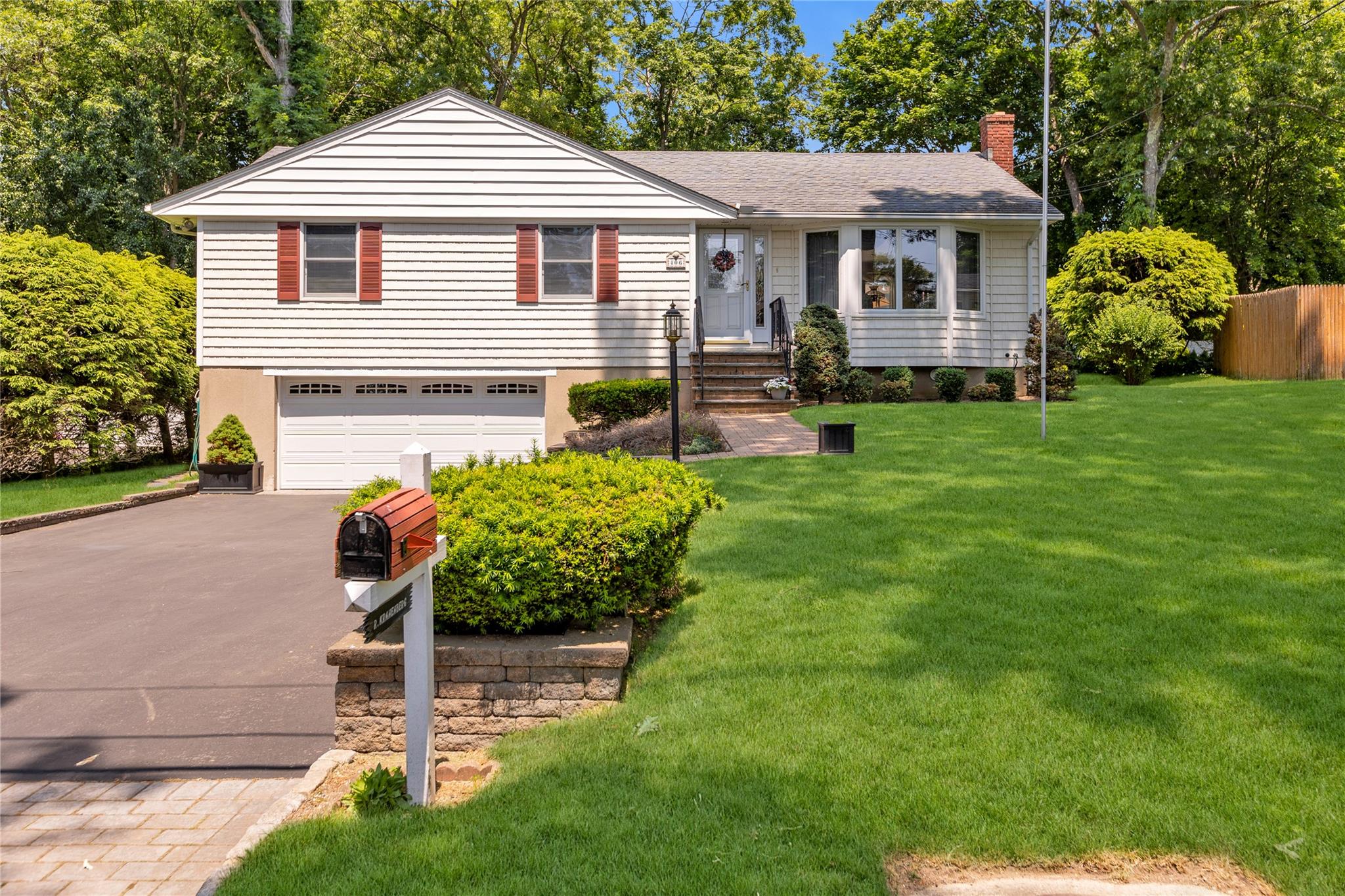 406 Lynn Avenue Property Photo