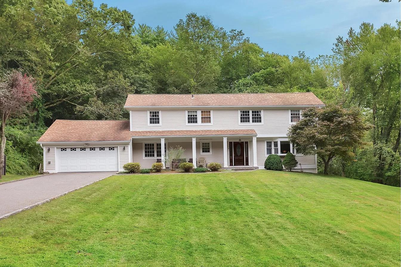 25 Southbrook Road Property Photo