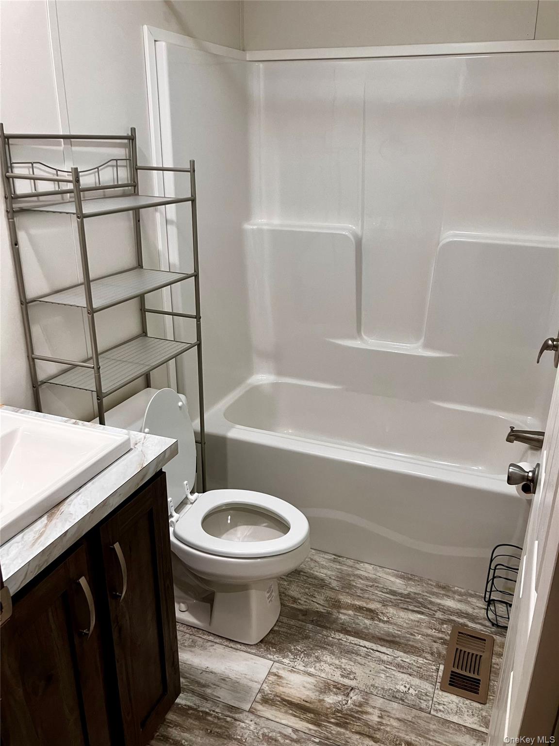 20 Shore Lane Property Photo 5