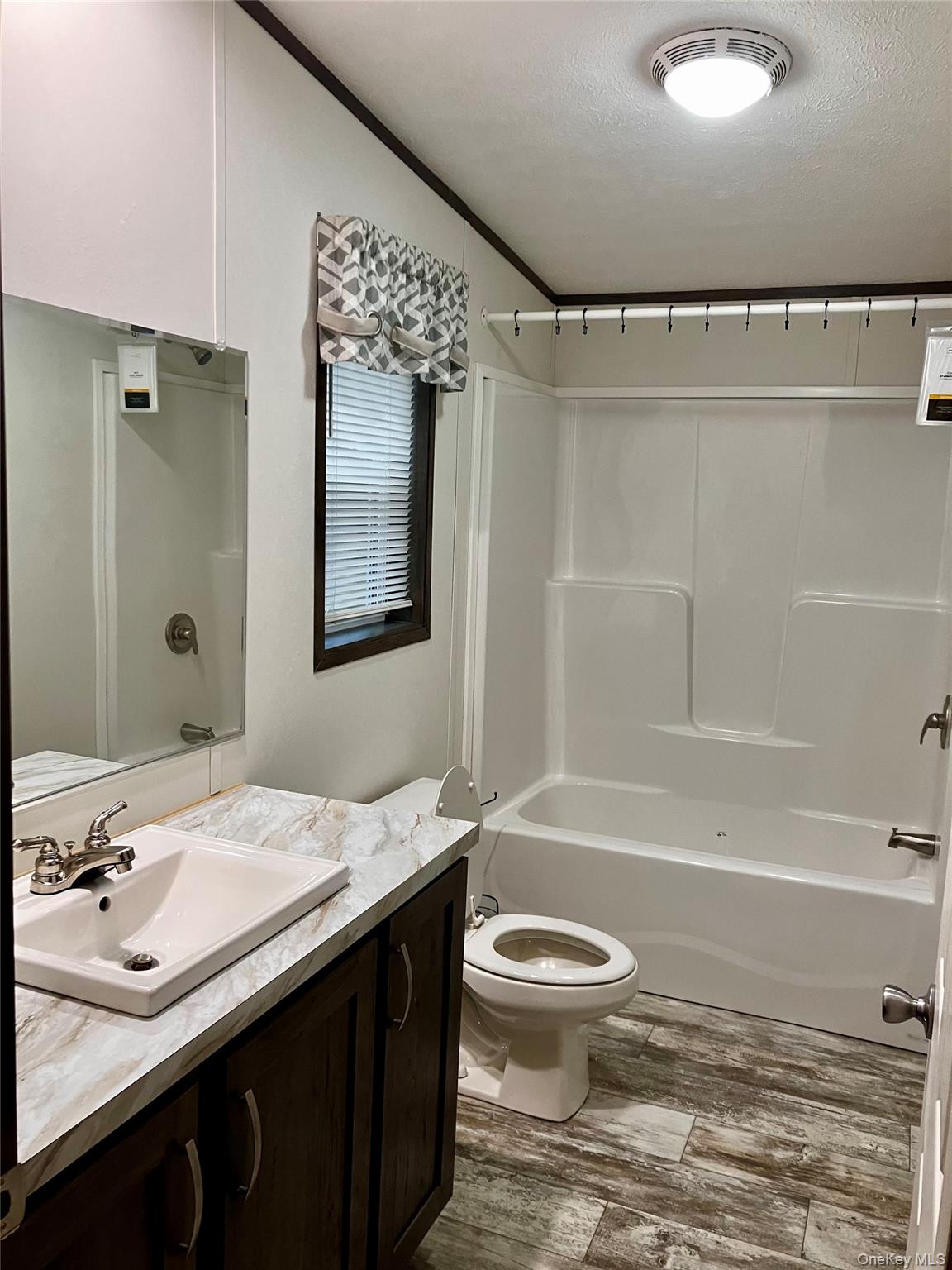 20 Shore Lane Property Photo 11