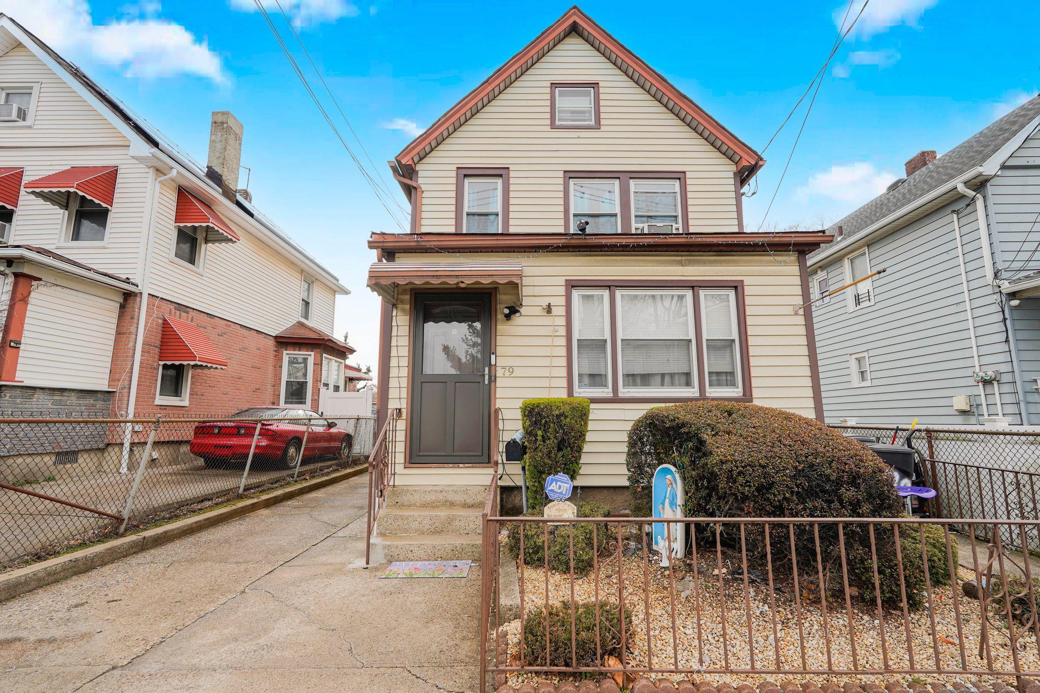 79 Simonson Place Property Photo