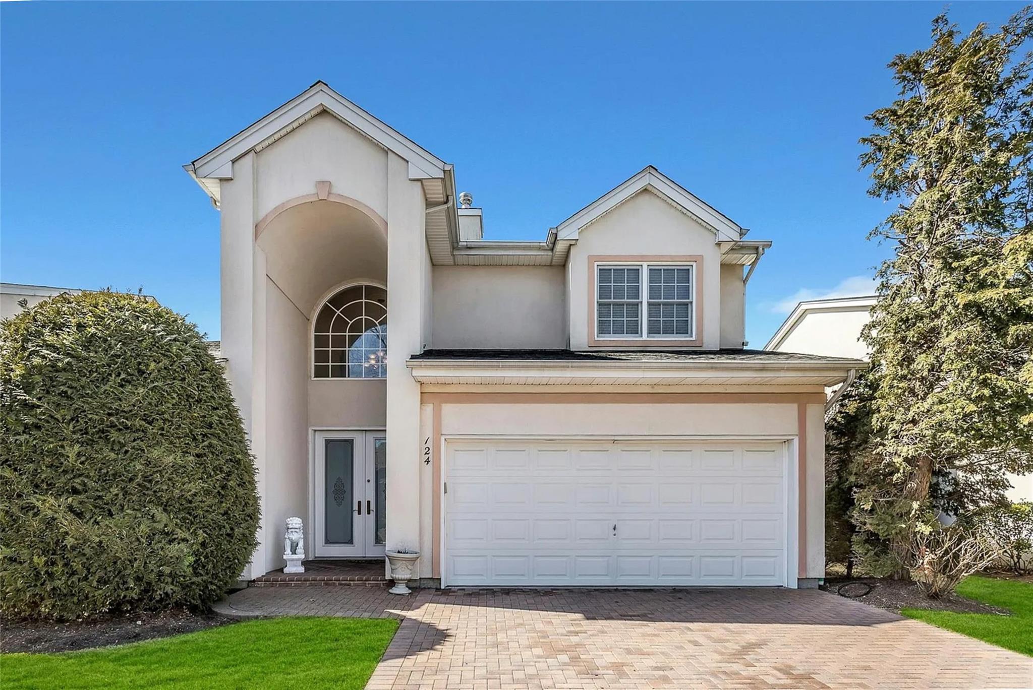 124 Altessa Boulevard Property Photo
