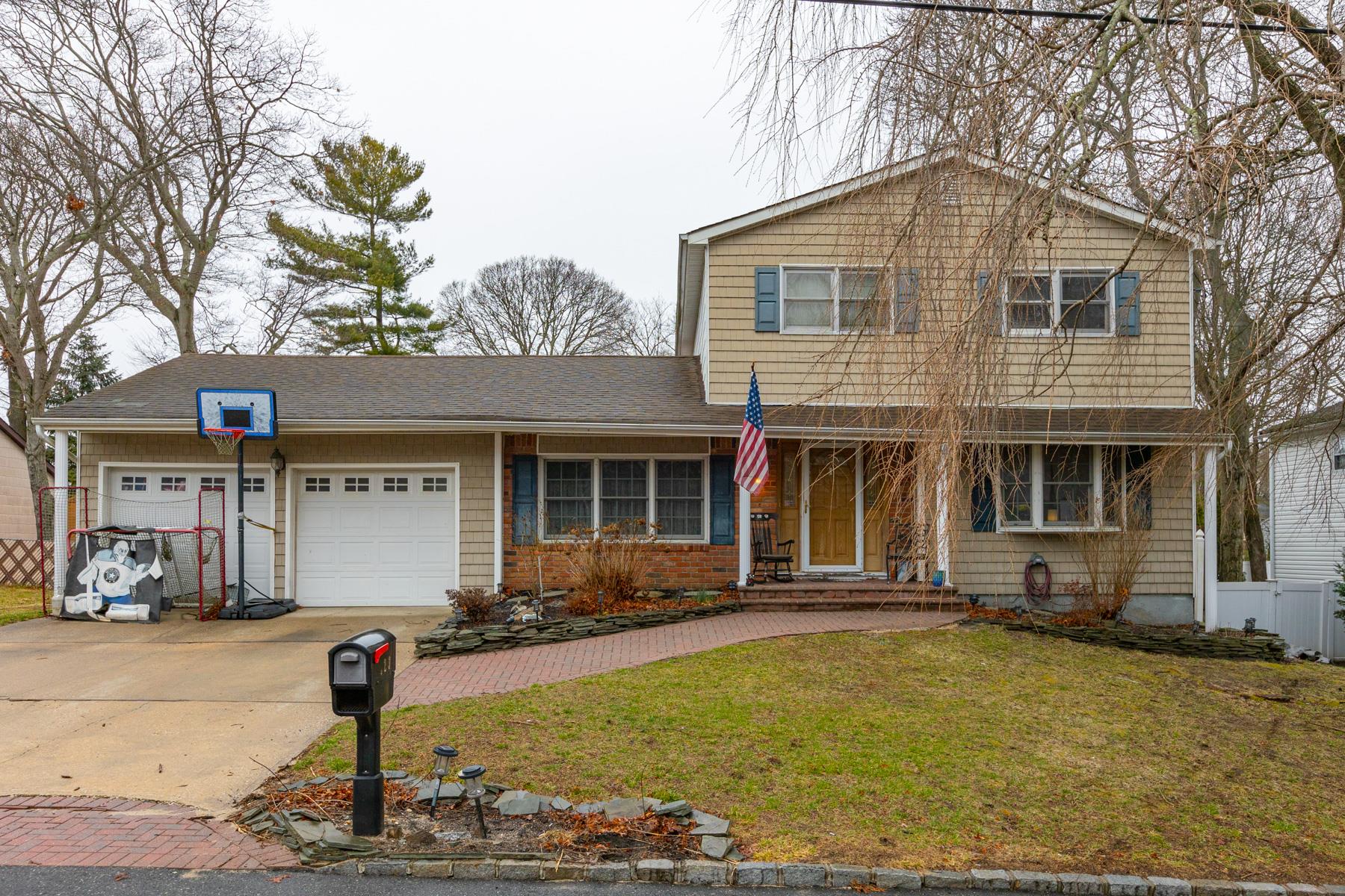 423 Alphabet Street Property Photo