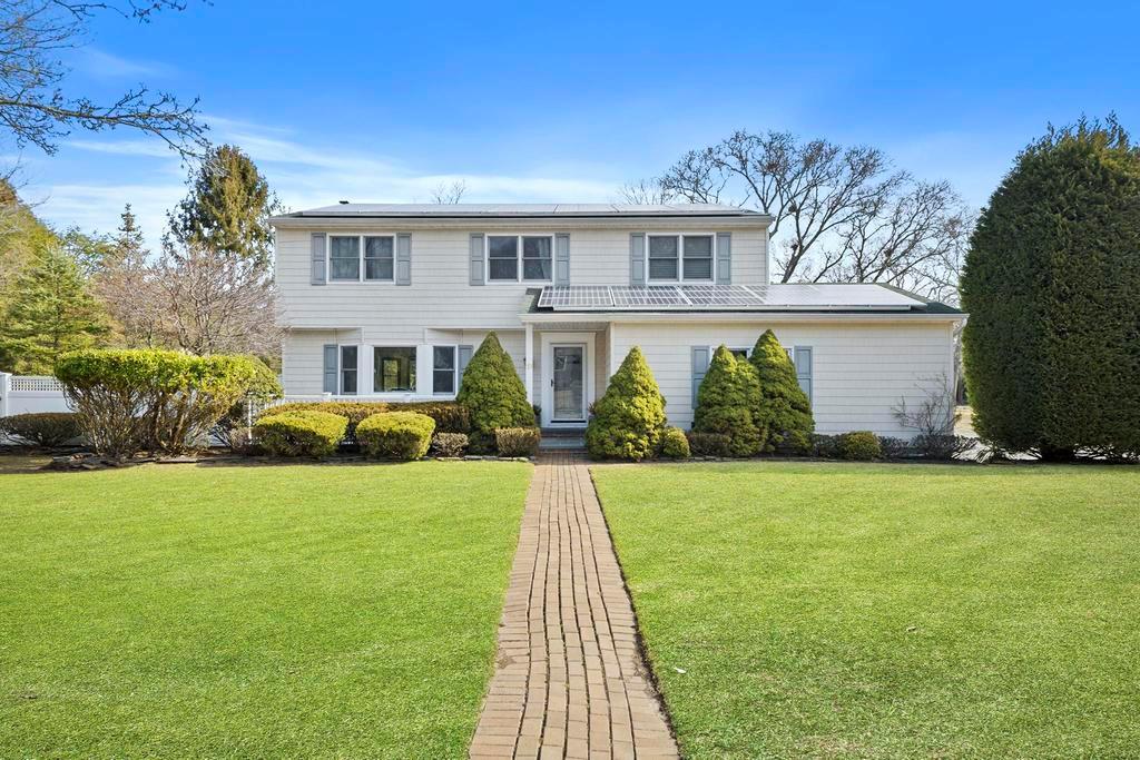 19 Maplewood Drive Property Photo