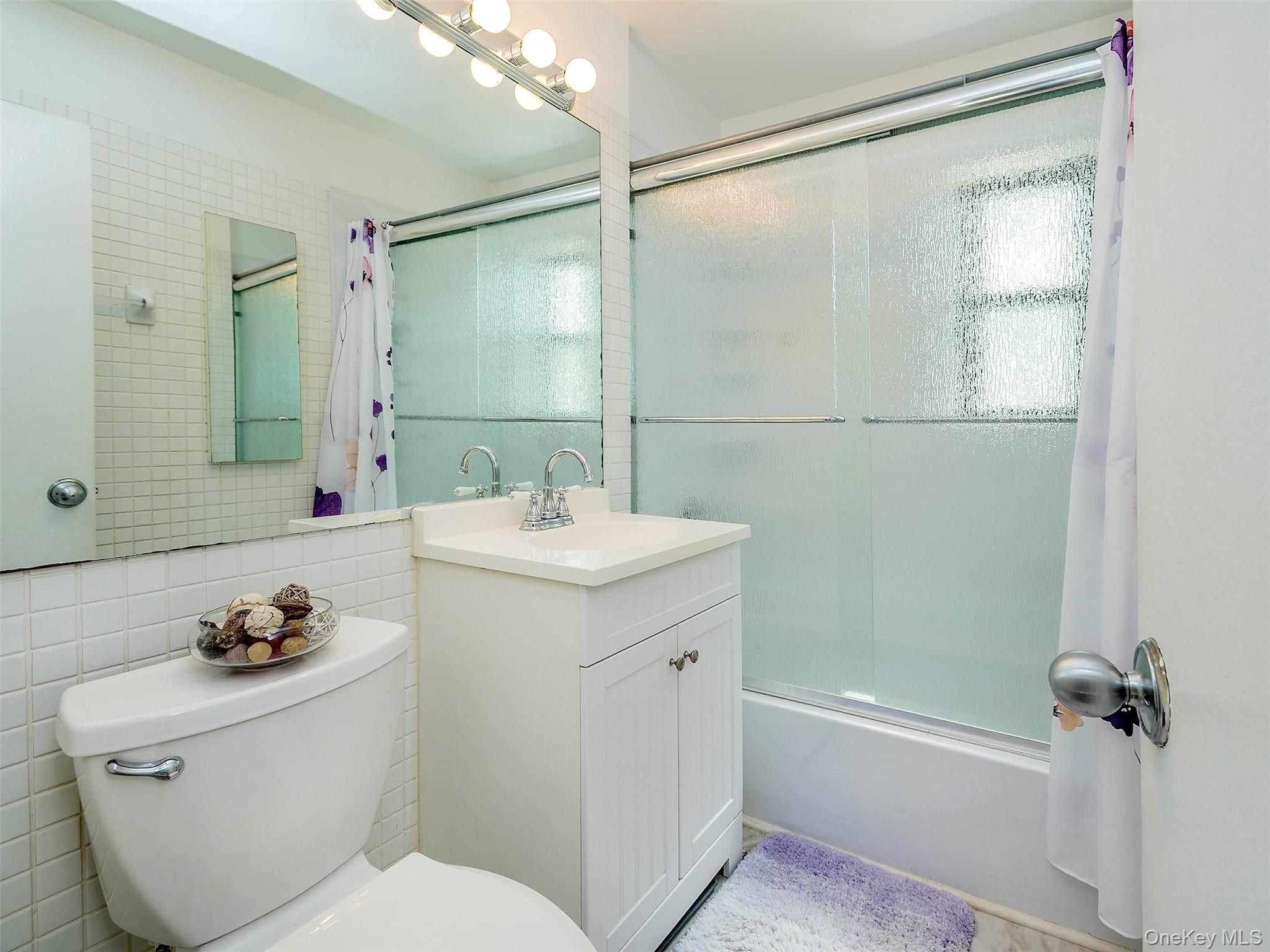 220-10 75th Avenue 213 A2 Property Photo 16