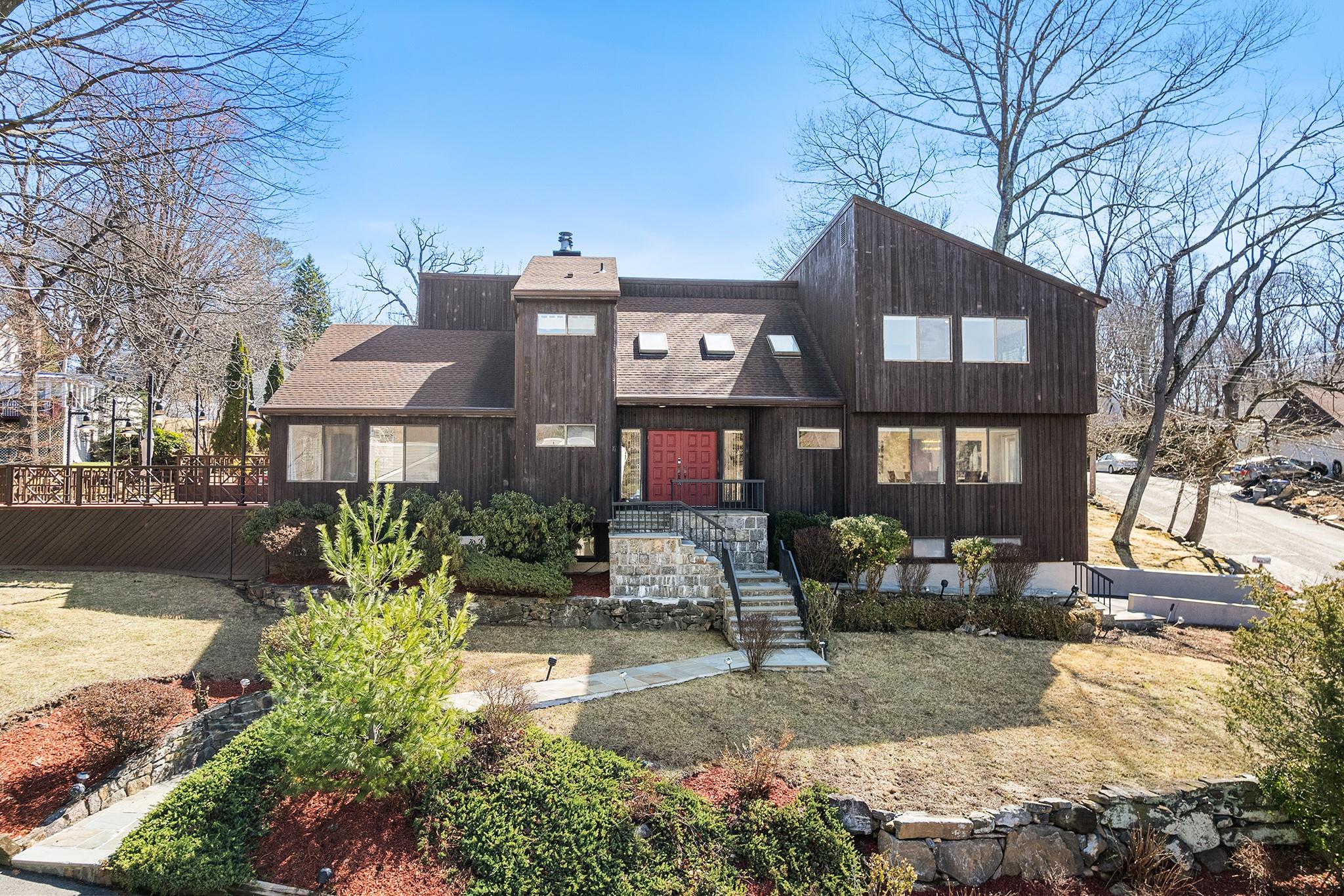10 Grove Lane Property Photo