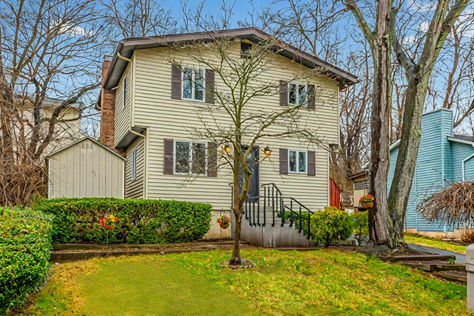 20 S Rockland Avenue Property Photo