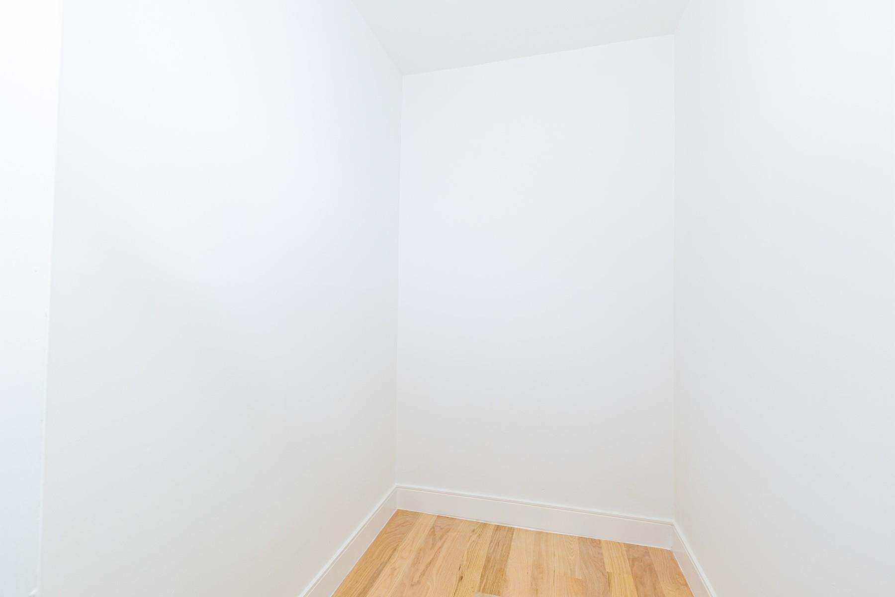 20 S Rockland Avenue Property Photo 21