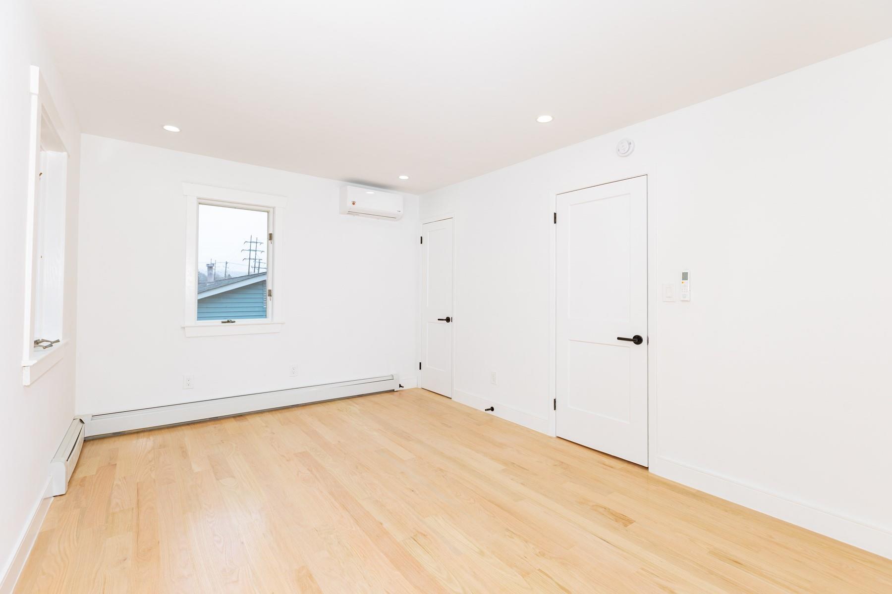 20 S Rockland Avenue Property Photo 25