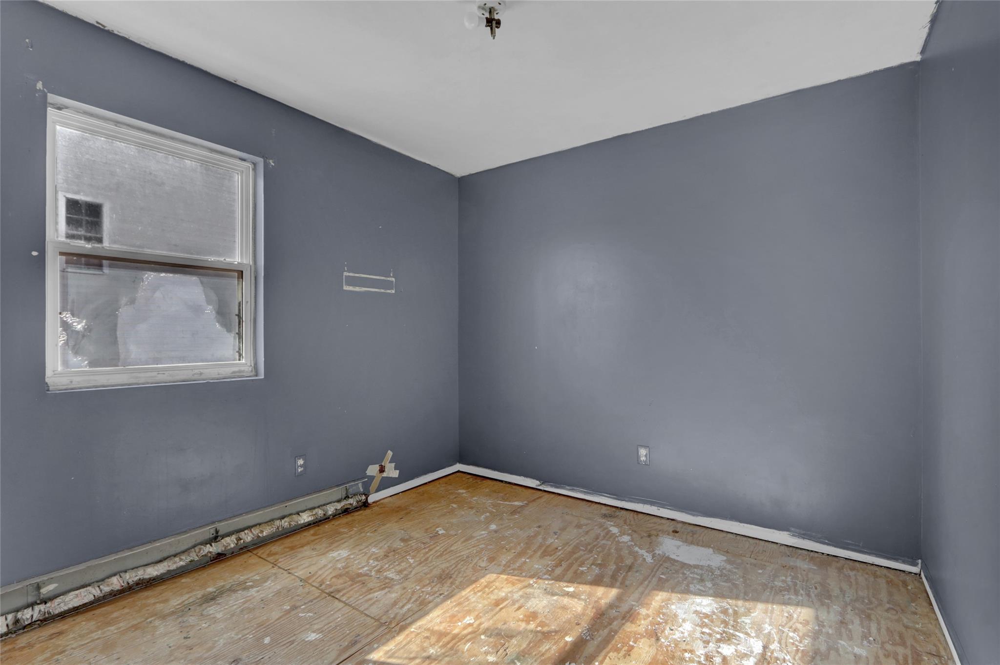 673 Ashford Street Property Photo 7