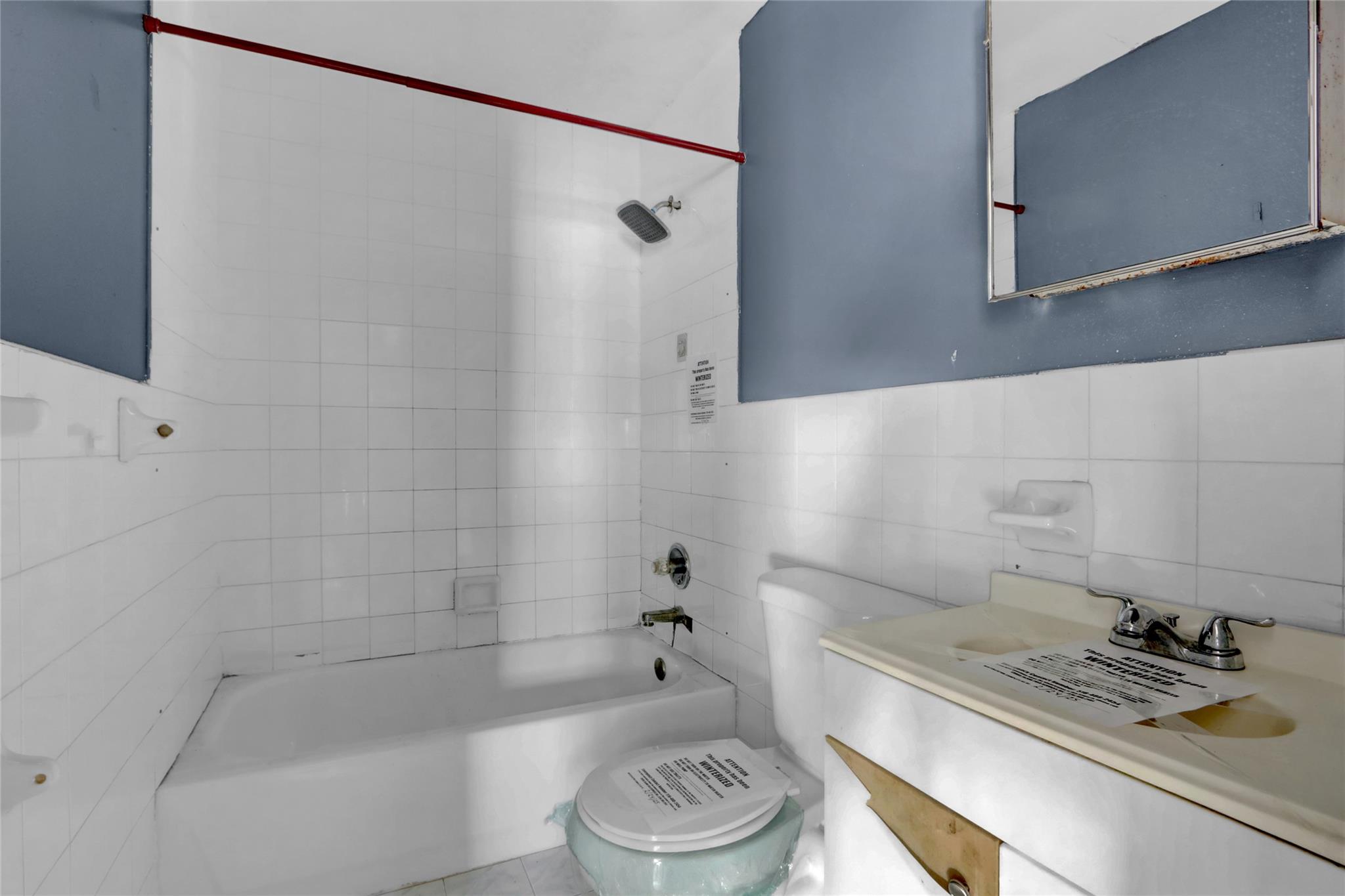 673 Ashford Street Property Photo 10