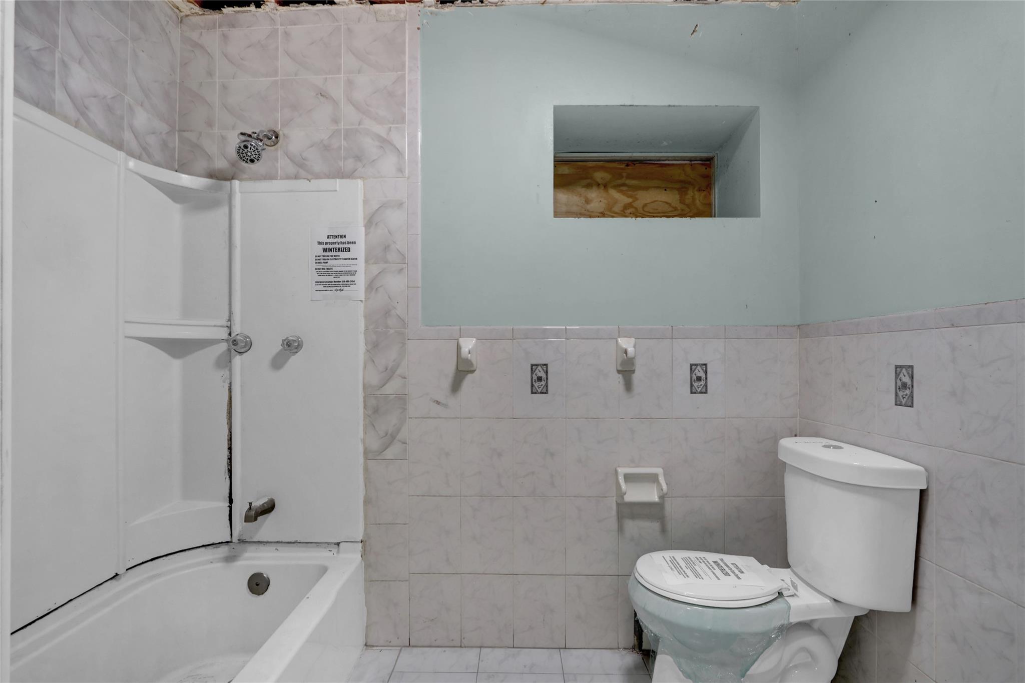 673 Ashford Street Property Photo 20