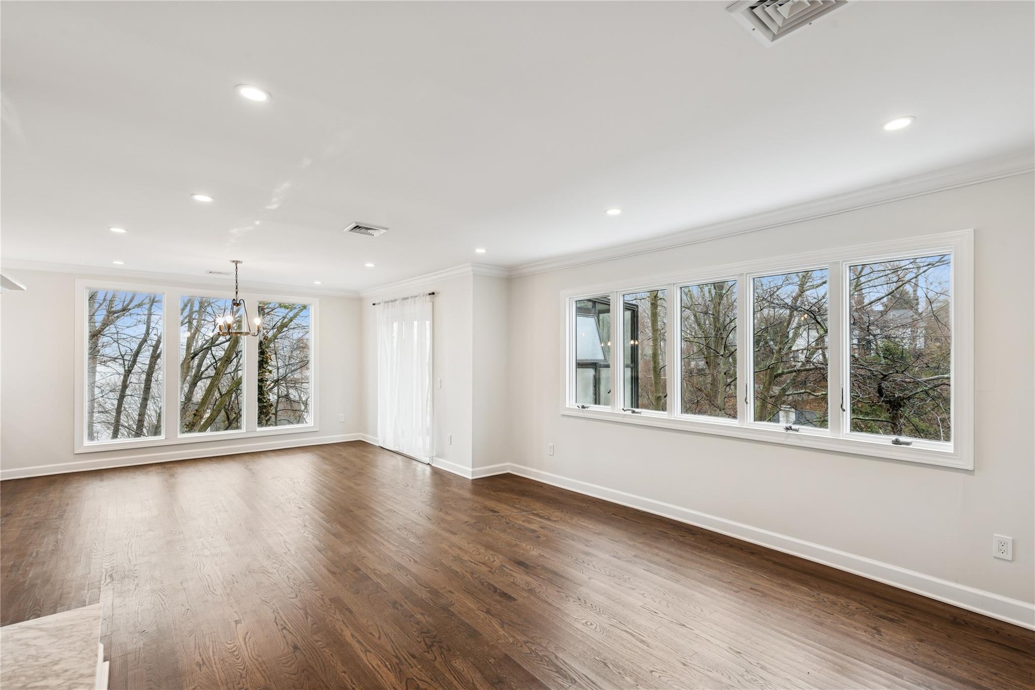 315 Mckinley Terrace Property Photo 3
