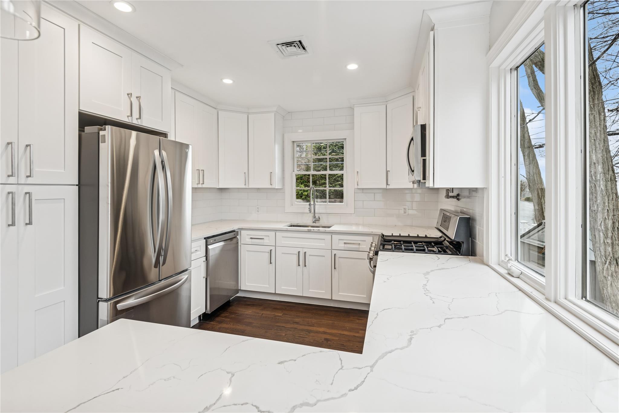 315 Mckinley Terrace Property Photo 13