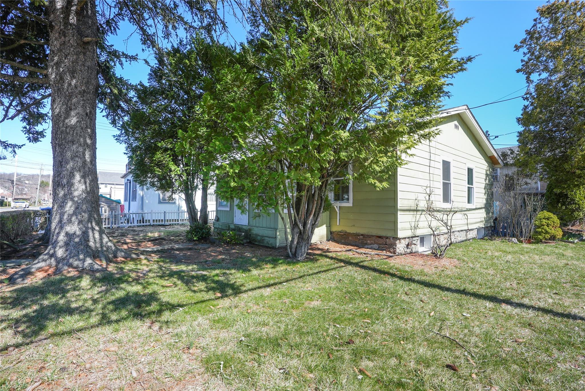 109 Marble Avenue Property Photo 1