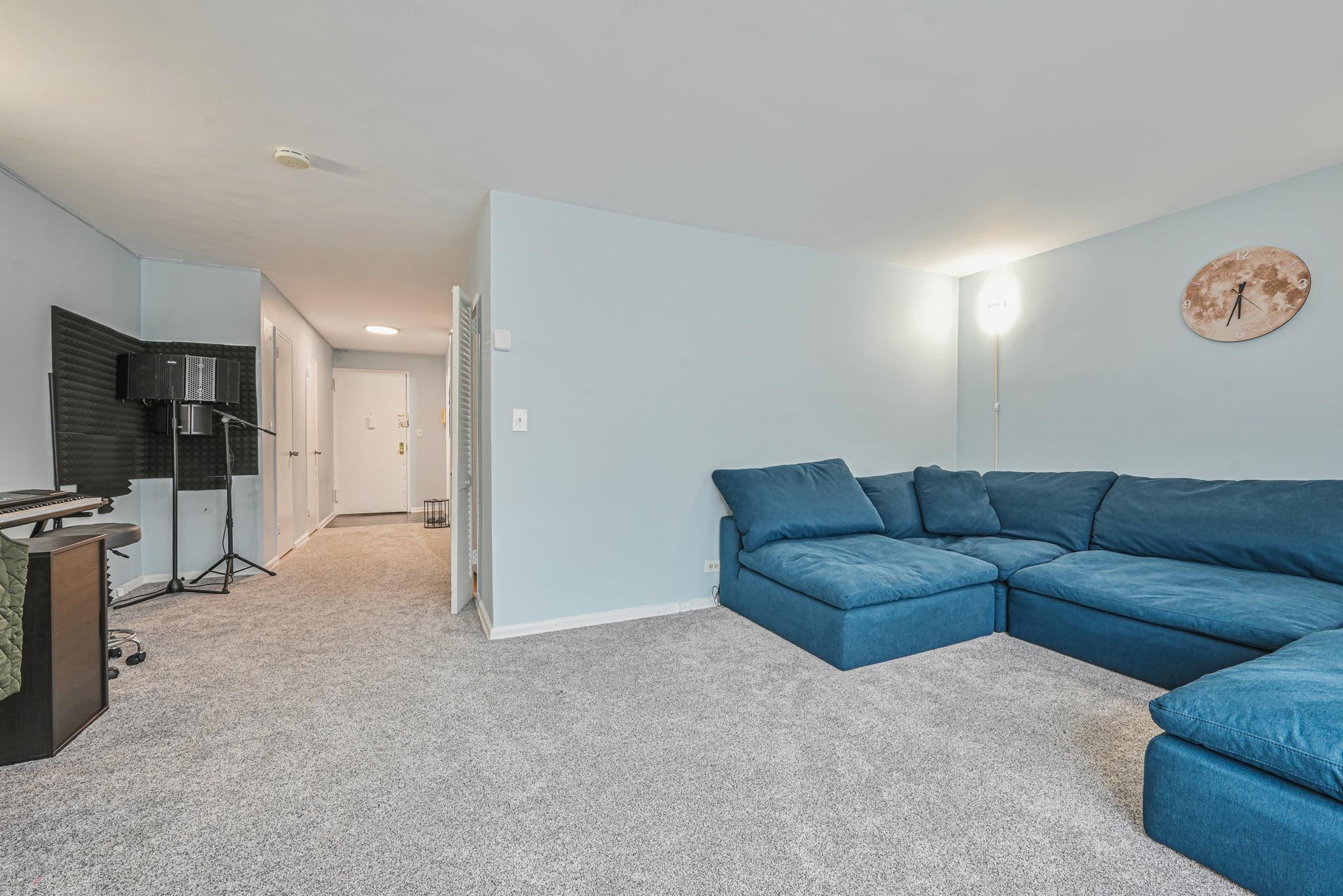8900 170th Street 7n Property Photo 3