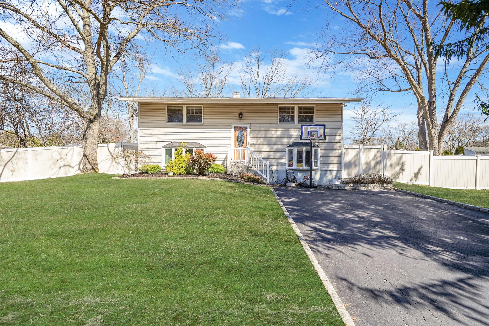 3 Lodge Lane Property Photo
