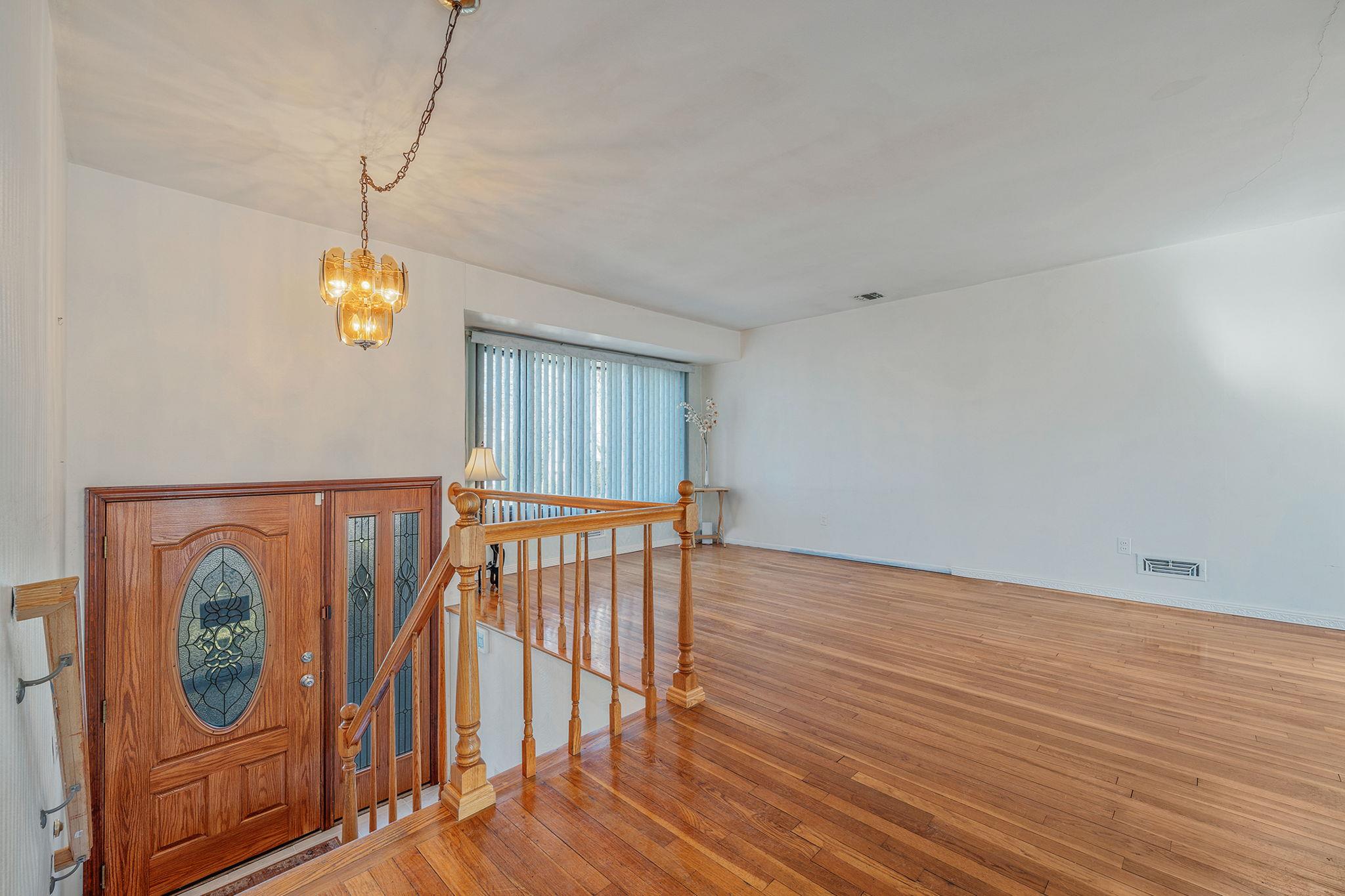 349 W 17th Street Property Photo 6
