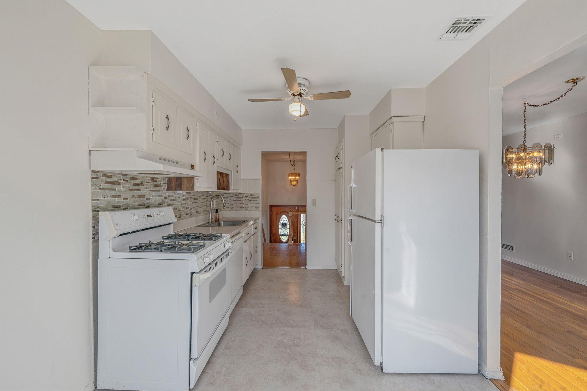 349 W 17th Street Property Photo 11