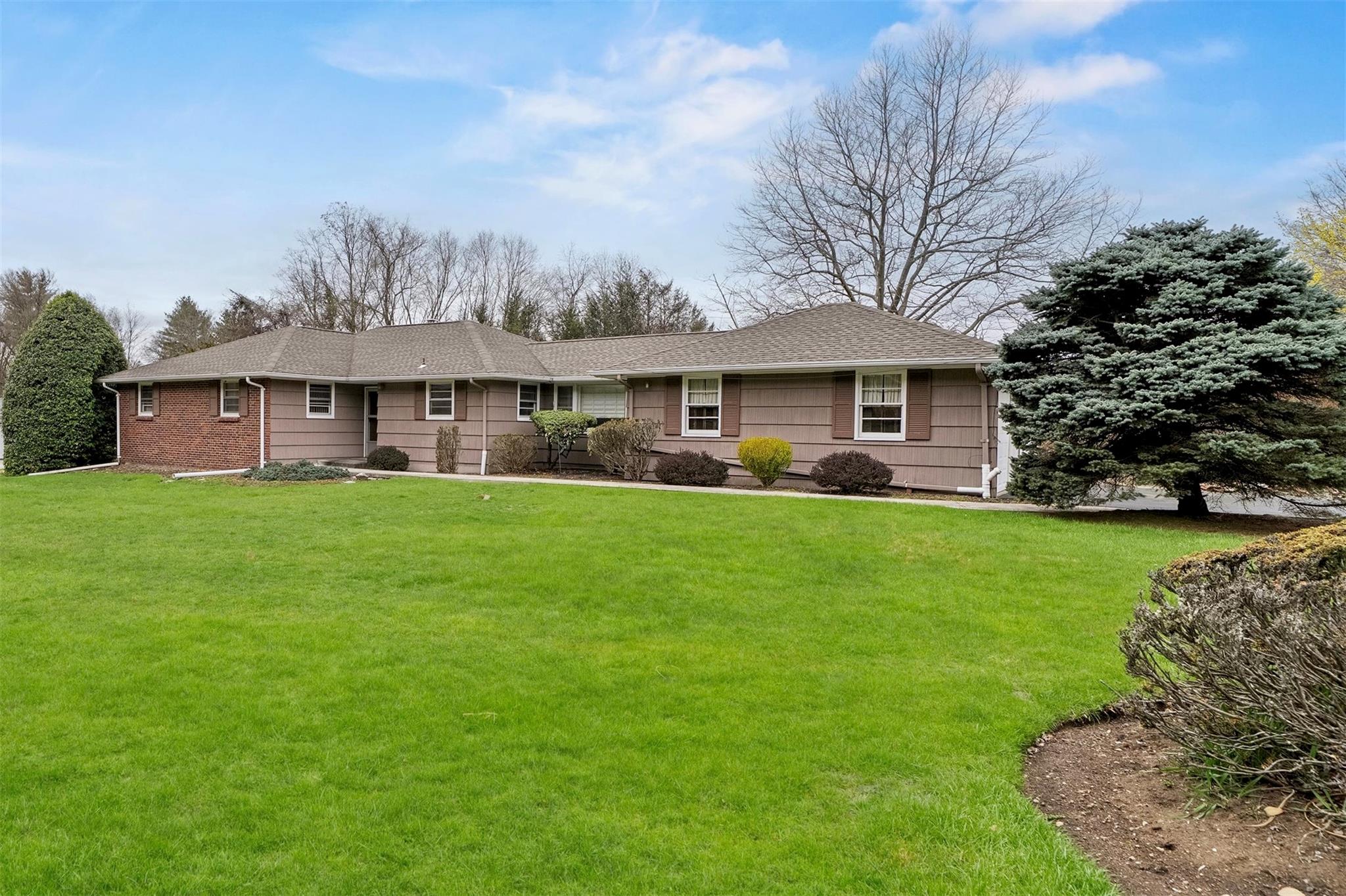 21 Westview Road Property Photo