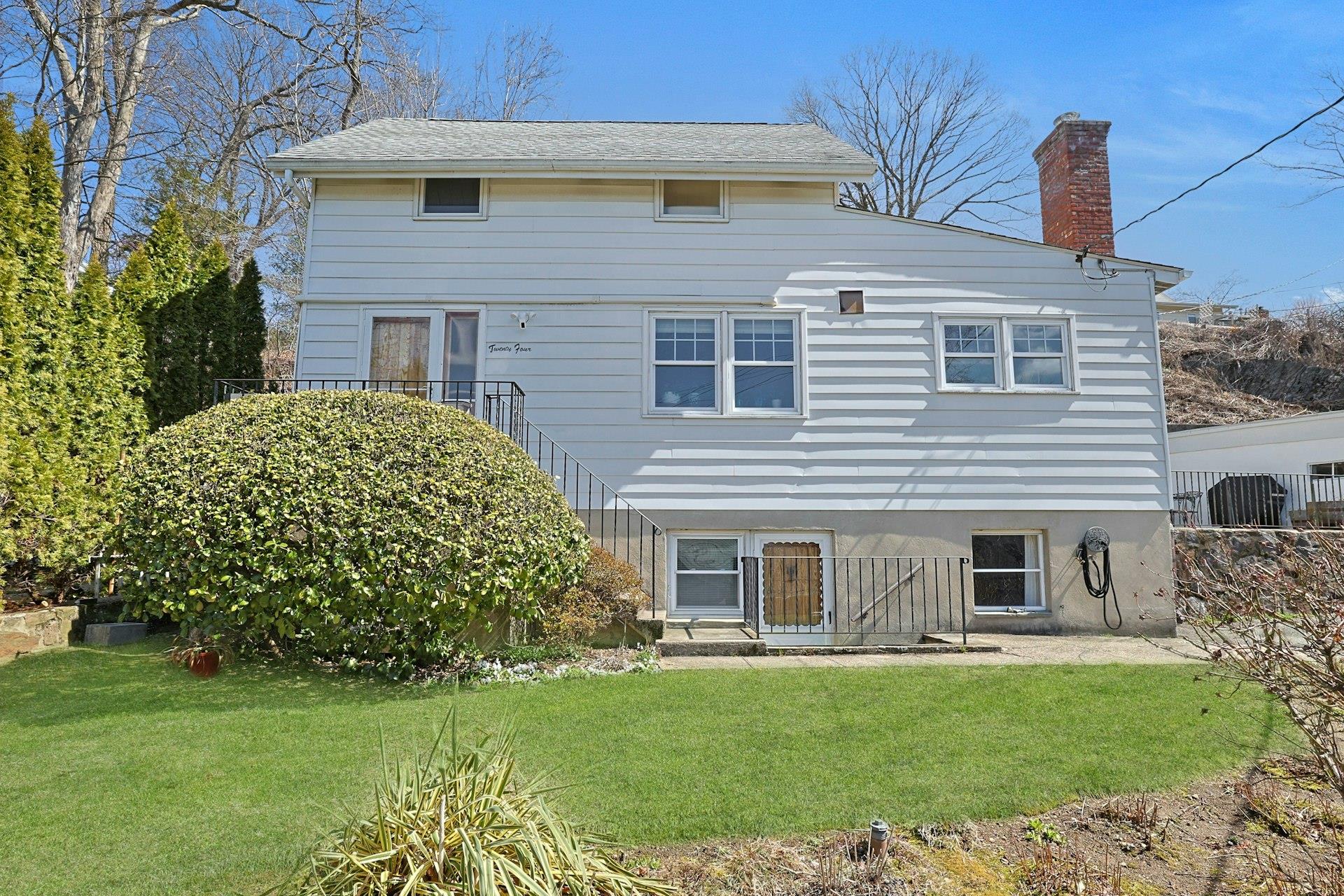 24 Burnsdale Avenue Property Photo