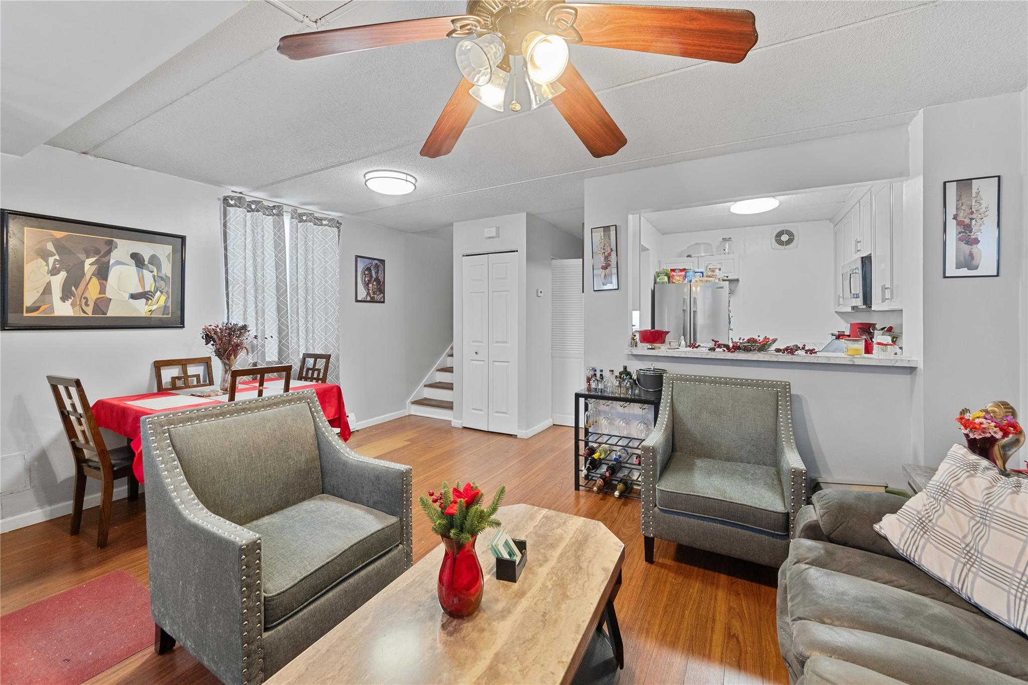 132 Sunset Boulevard 11132 Property Photo 5