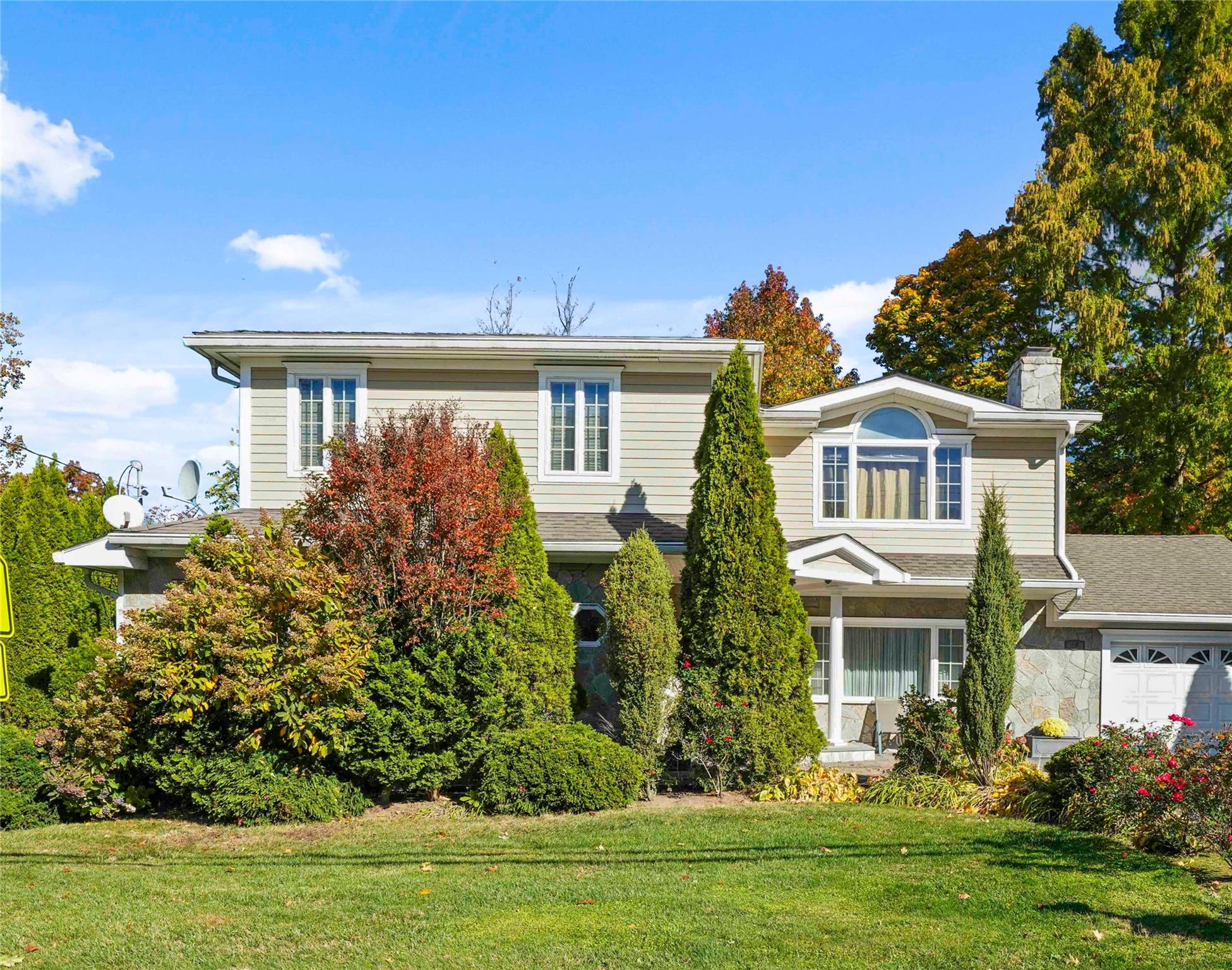 86 Heatherdell Road Property Photo