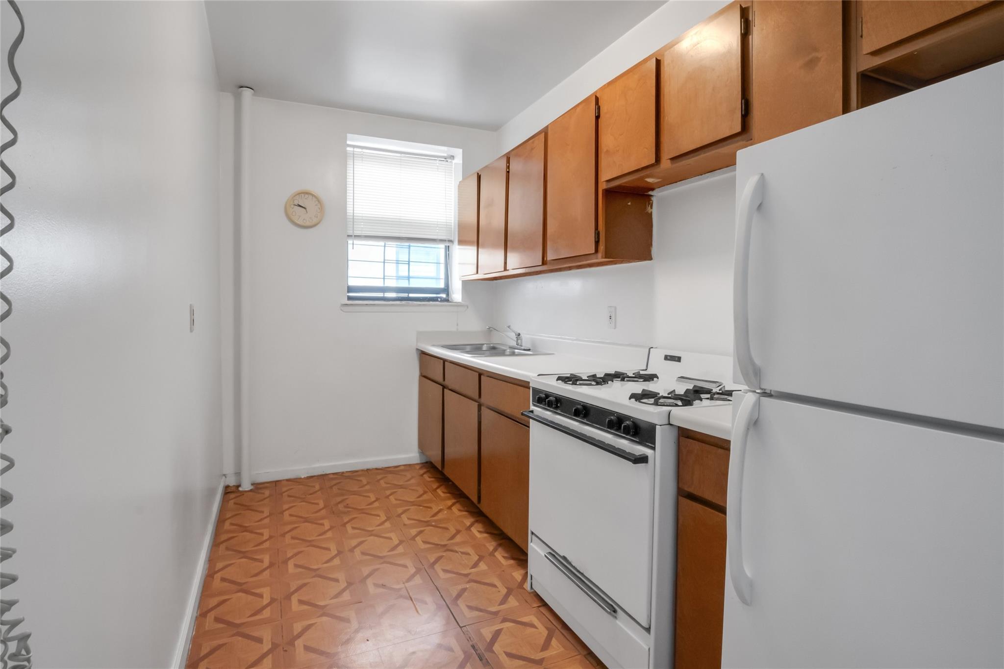 2410 Davidson Avenue B12 Property Photo 4