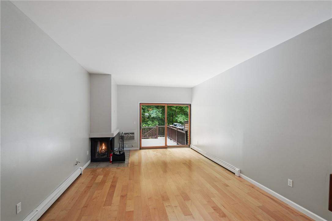 118 Round Hill Road Property Photo 11