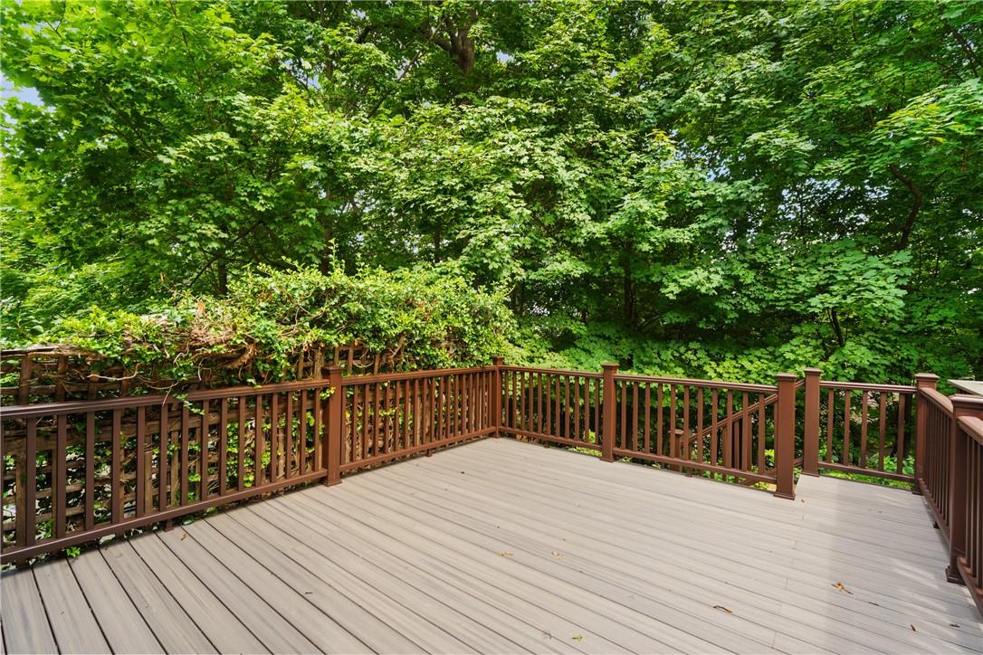118 Round Hill Road Property Photo 15
