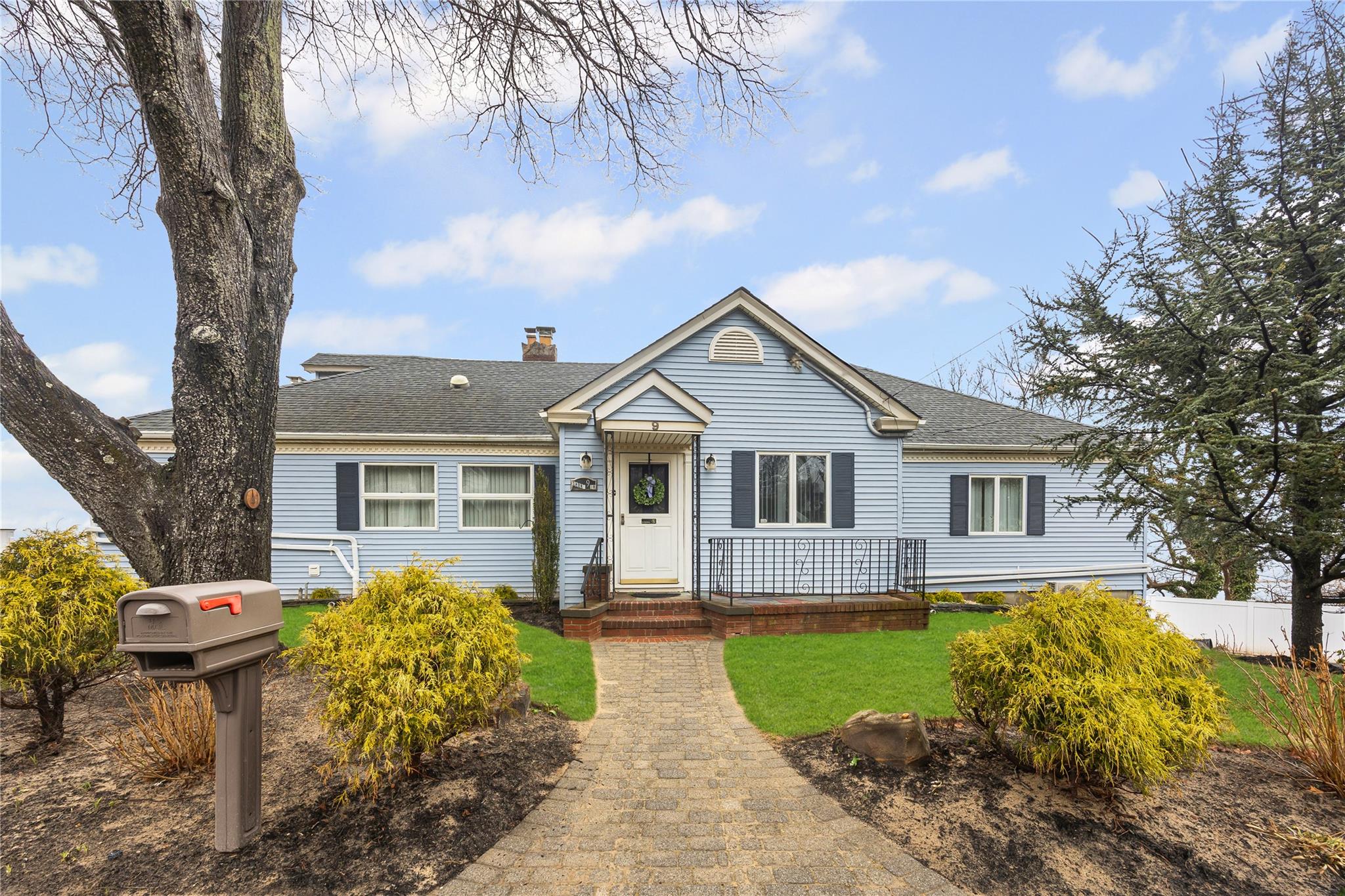 9 Shore Drive Property Photo
